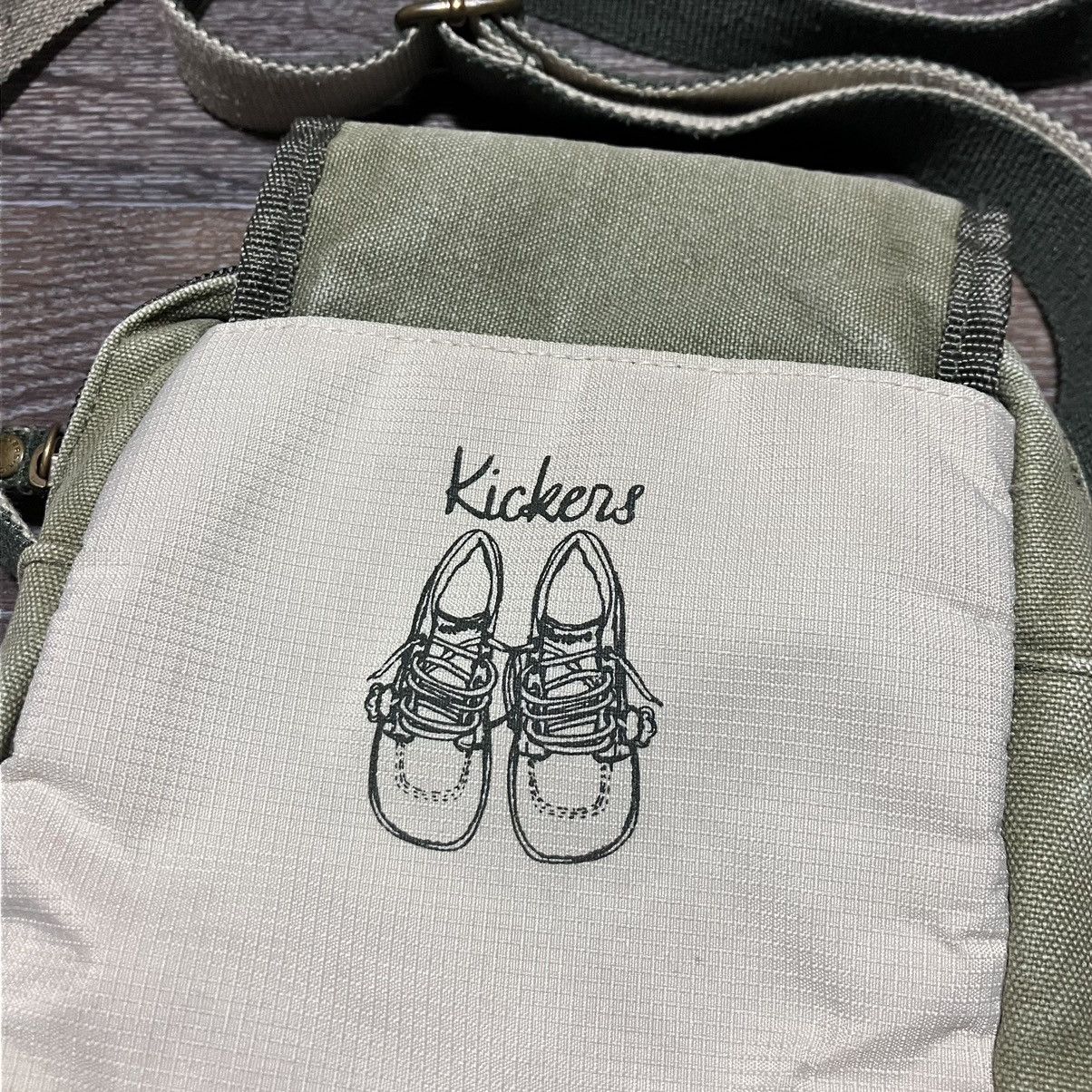 Kickers Y2K Vintage KICKERS Messenger Shoulder Bag Beige Khaki Size ONE SIZE - 10 Thumbnail