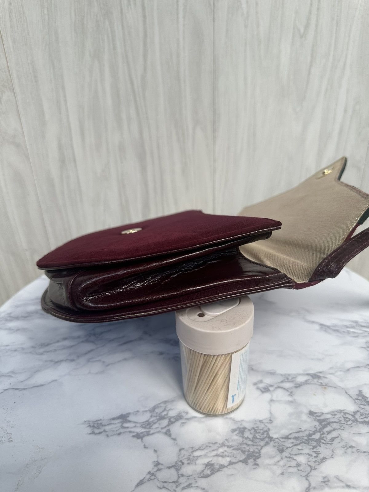 Bally VINTAGE 1980s BALLY Burgundy Suede and Leather Crossbody Bag Size ONE SIZE - 14 Thumbnail