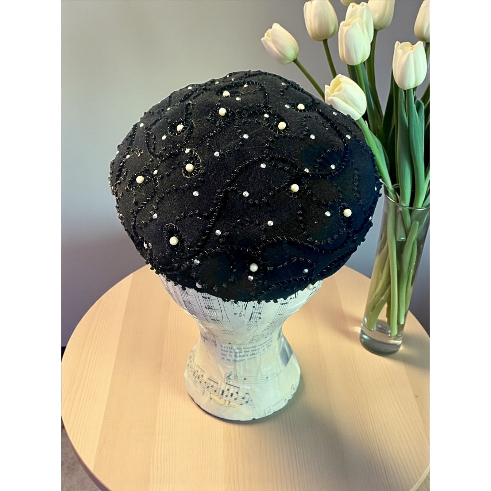 Vintage Vintage 1950s Merrimac Wool Beret Black Beaded Hat-Pearls Size ONE SIZE - 1 Thumbnail
