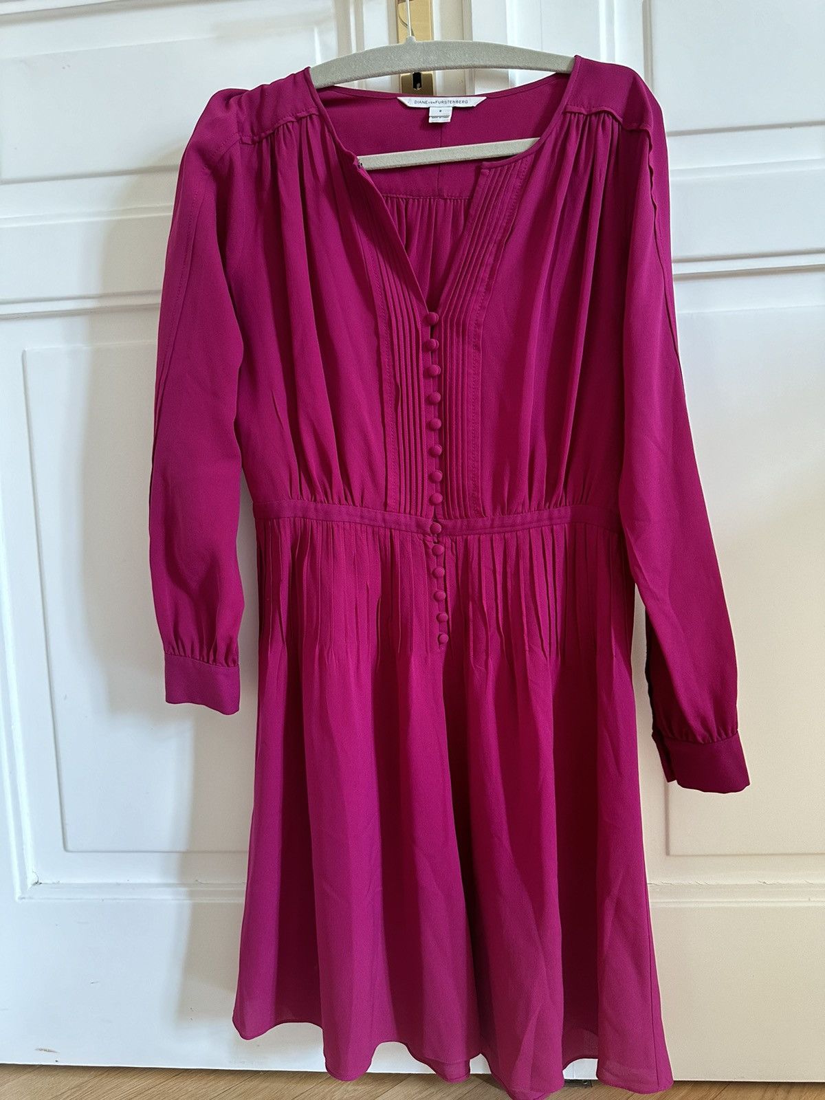 Diane von Furstenberg Diane Furstenberg pink dress Size M / US 6-8 / IT 42-44 - 1 Thumbnail