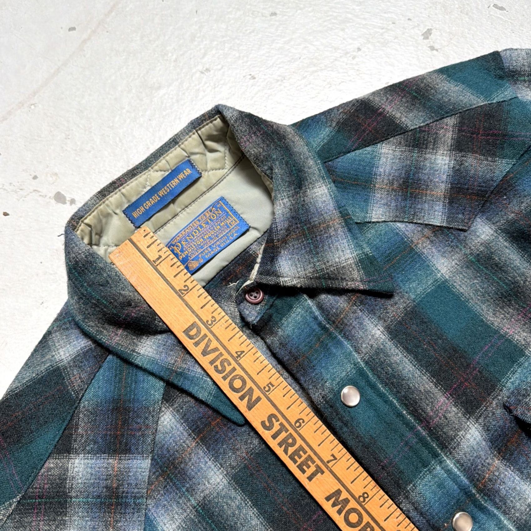 Pendleton Vintage Pendleton High Grade Western Ombre Shadow Plaid Wool Snap Shirt USA M Size US M / EU 48-50 / 2 - 4 Thumbnail