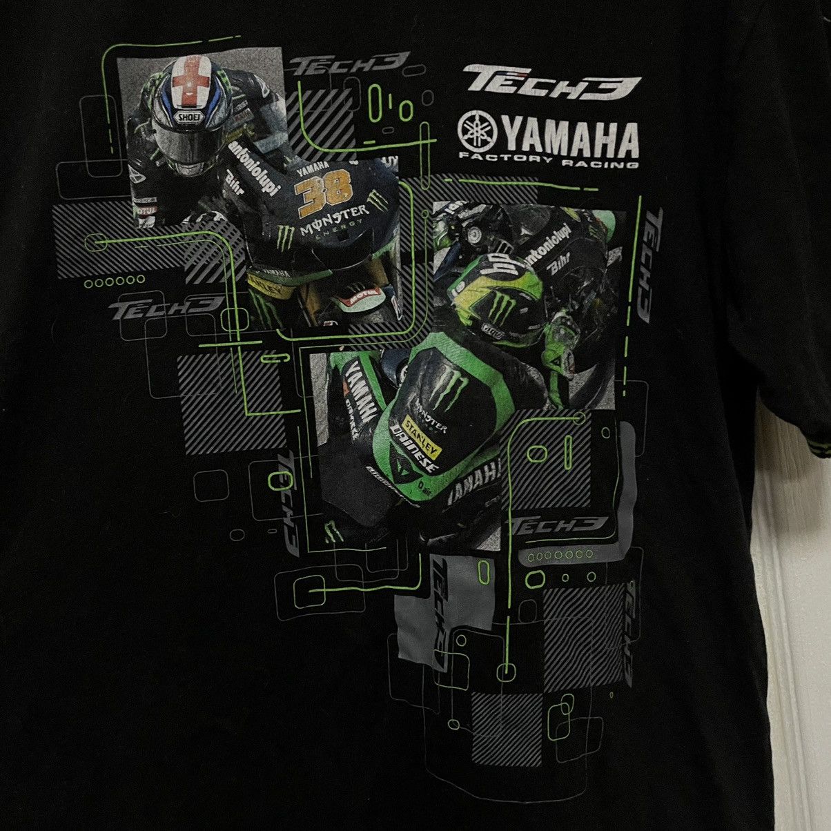 Yamaha Vintage Monster Energy tee shirt tech3 racing yamaha moto Size US M / EU 48-50 / 2 - 3 Thumbnail