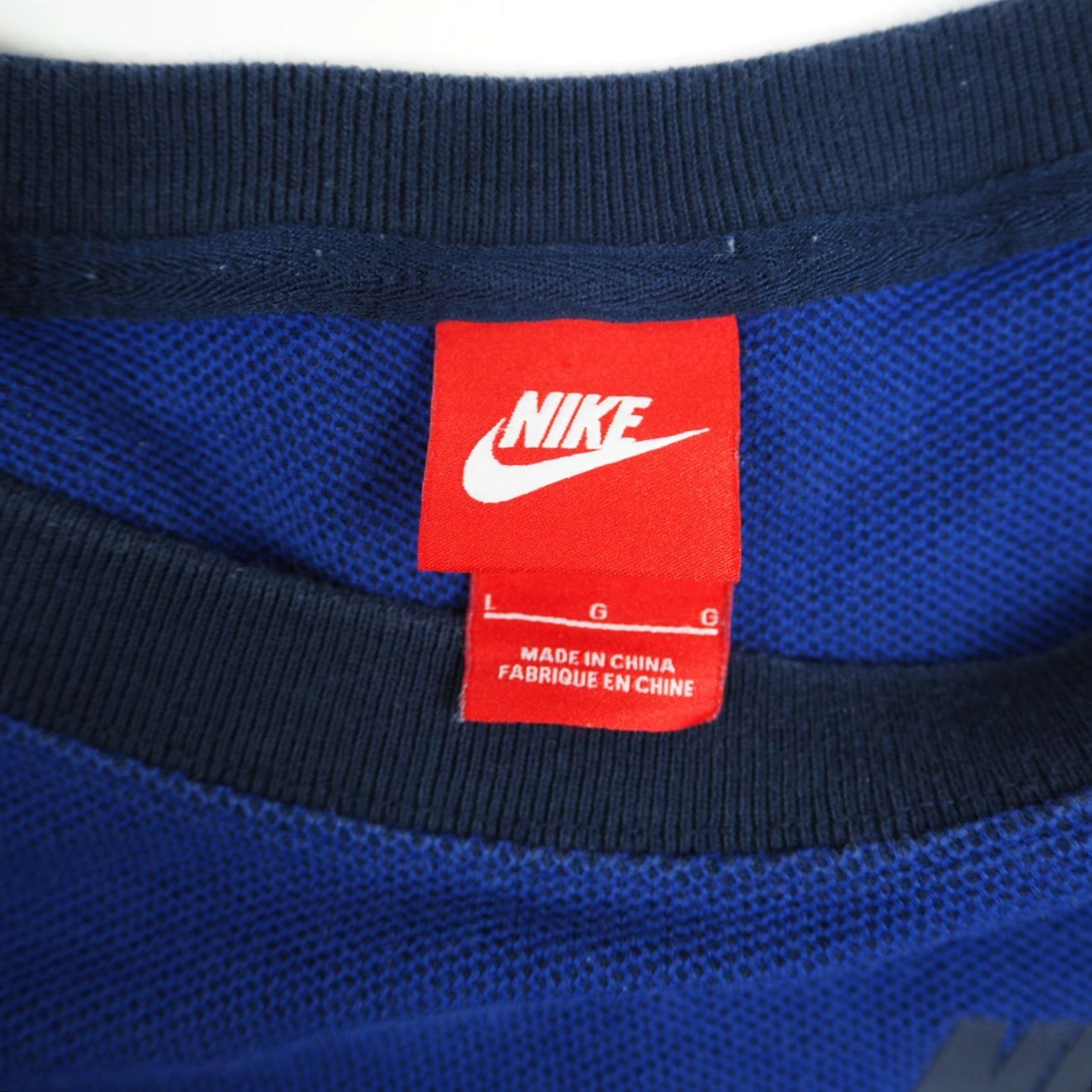 Nike VINTAGE Nike Blue Knit T-Shirt Adult Large Crew Neck Short Sleeve Regular Fit Mens/Unisex Size US L / EU 52-54 / 3 - 5 Thumbnail