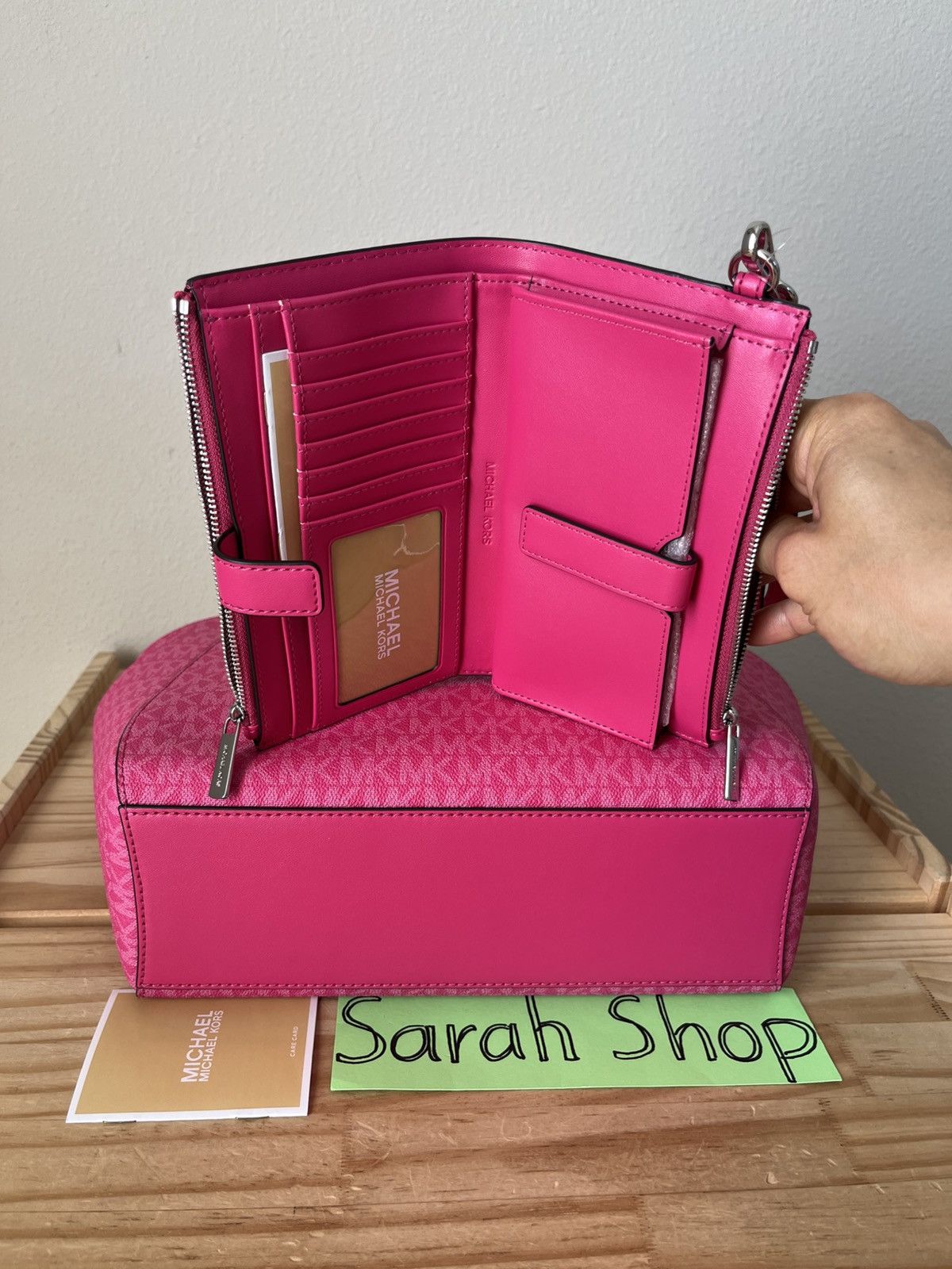 Michael Kors Michael Kors Purse set Size ONE SIZE - 6 Thumbnail
