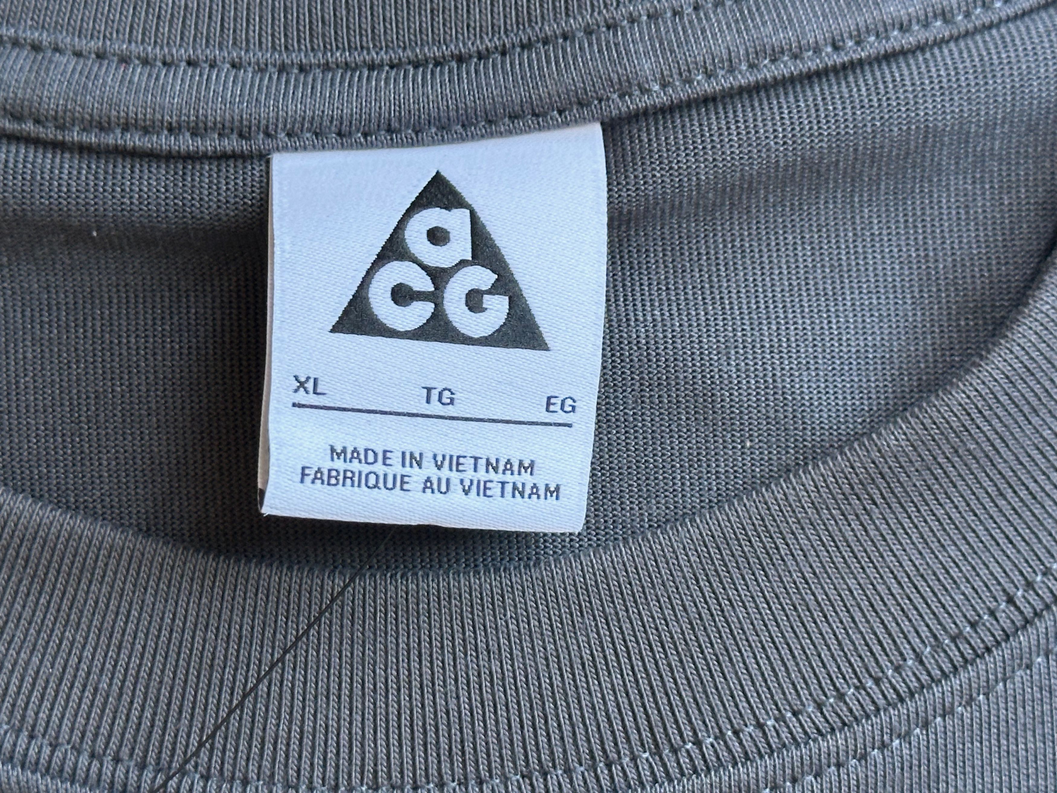 Nike ACG Nike ACG Logo Loose-fit T-Shirt - Gray - XL (NWT) Size US XL / EU 56 / 4 - 4 Thumbnail