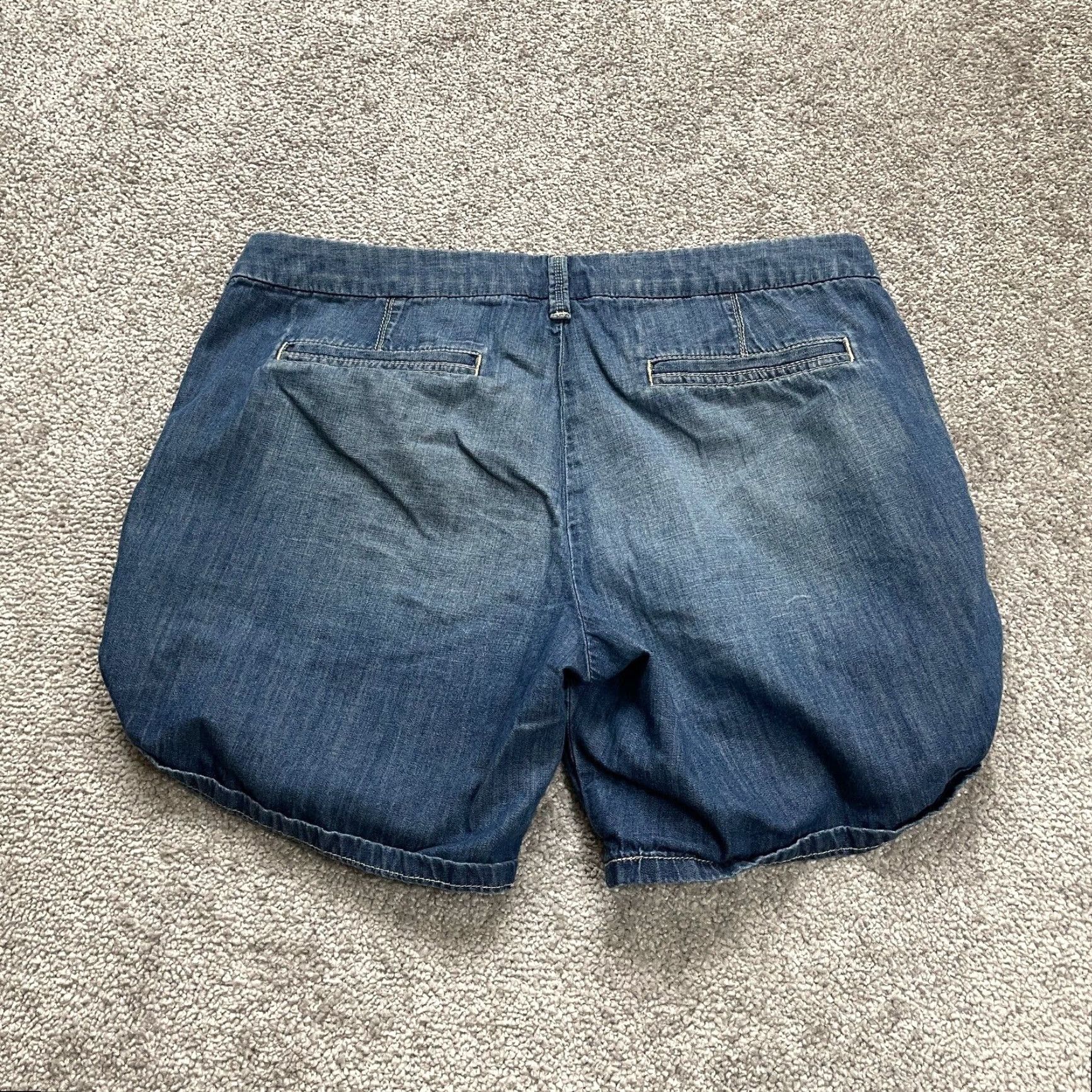 Banana Republic Banana Republic Boyfriend Denim Shorts Womens Casual Regular 29 Blue Mid Rise 5-Pocket Size 29" - 2 Thumbnail