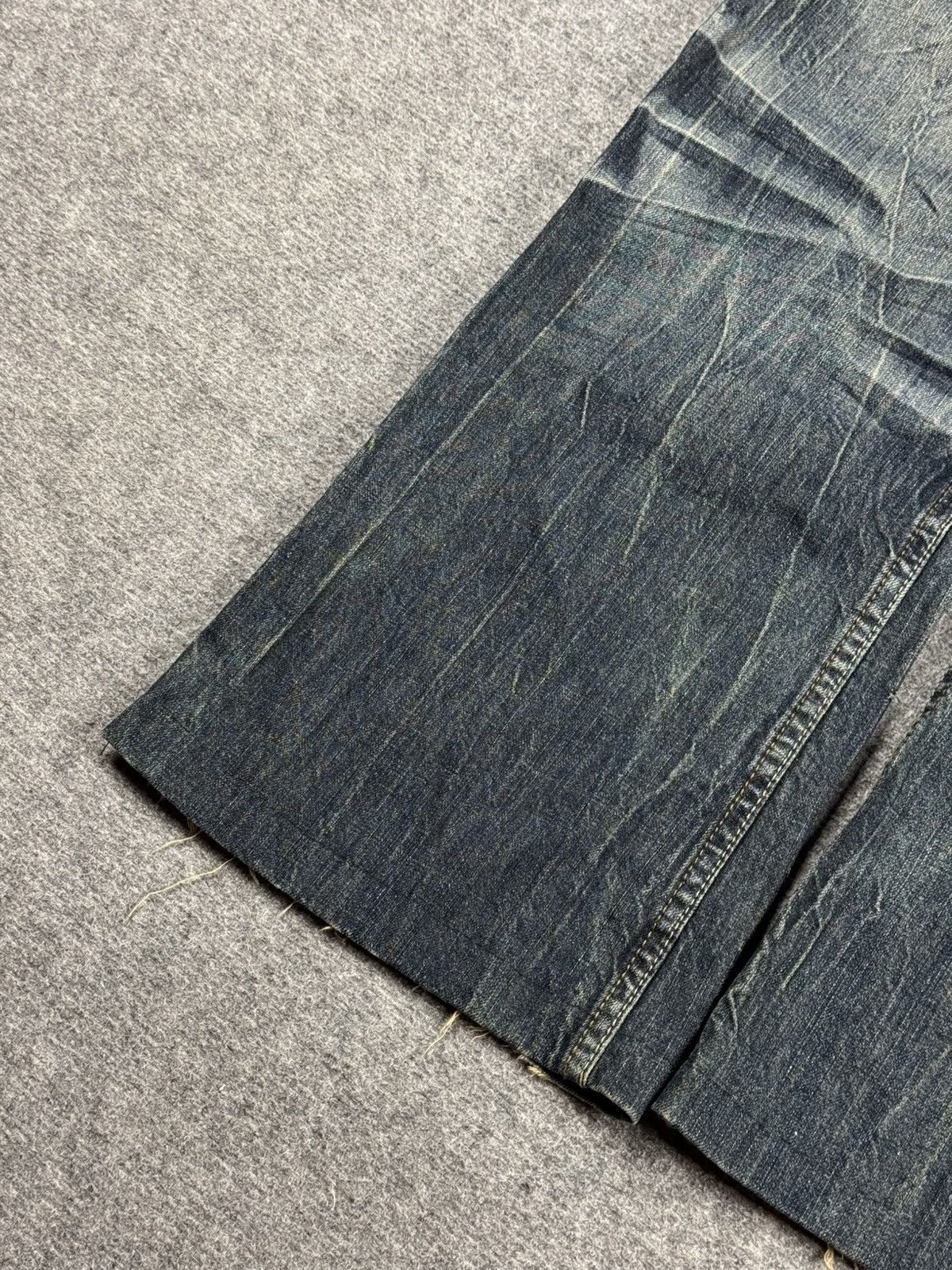 Japanese Brand × Vintage Vintage japanese distressed flared baggy y2k jeans pants Size 36" / US 14 / IT 50 - 3 Thumbnail