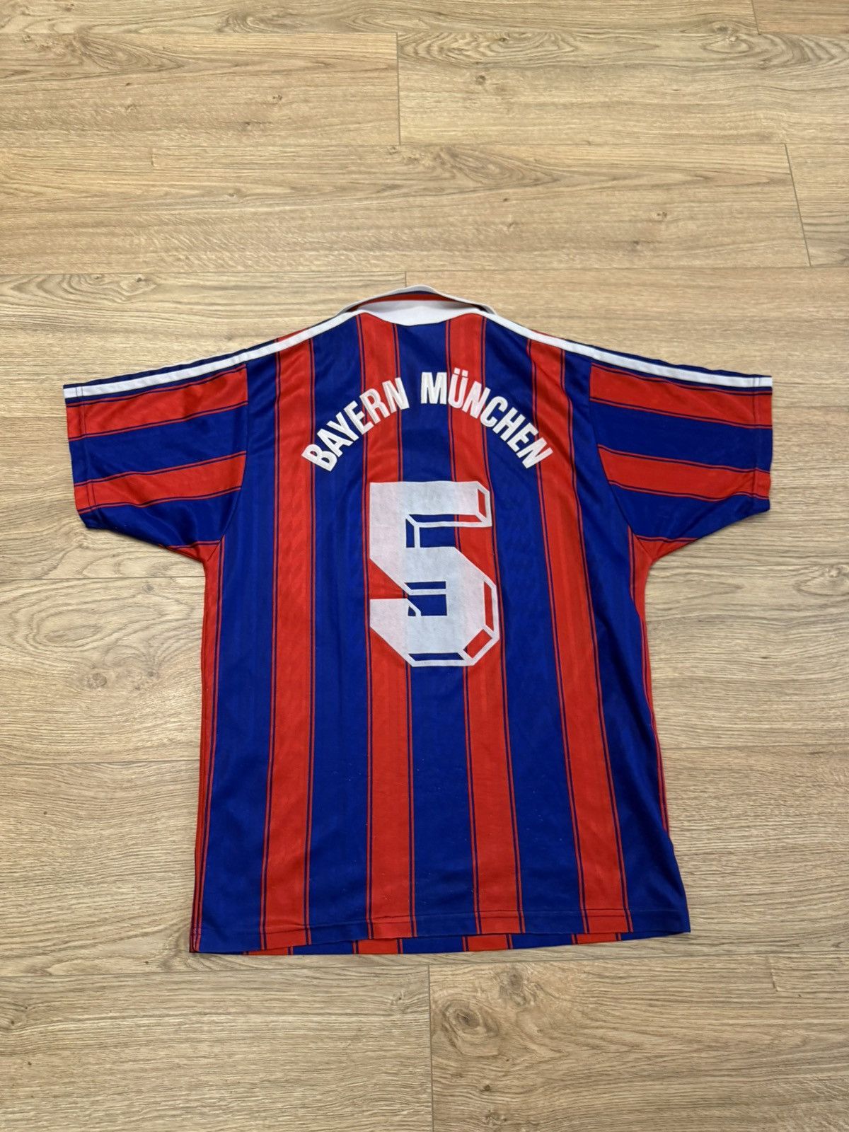 Adidas Adidas Bayern Munich 1995 1997 home soccer jersey football Size US S / EU 44-46 / 1 - 4 Thumbnail