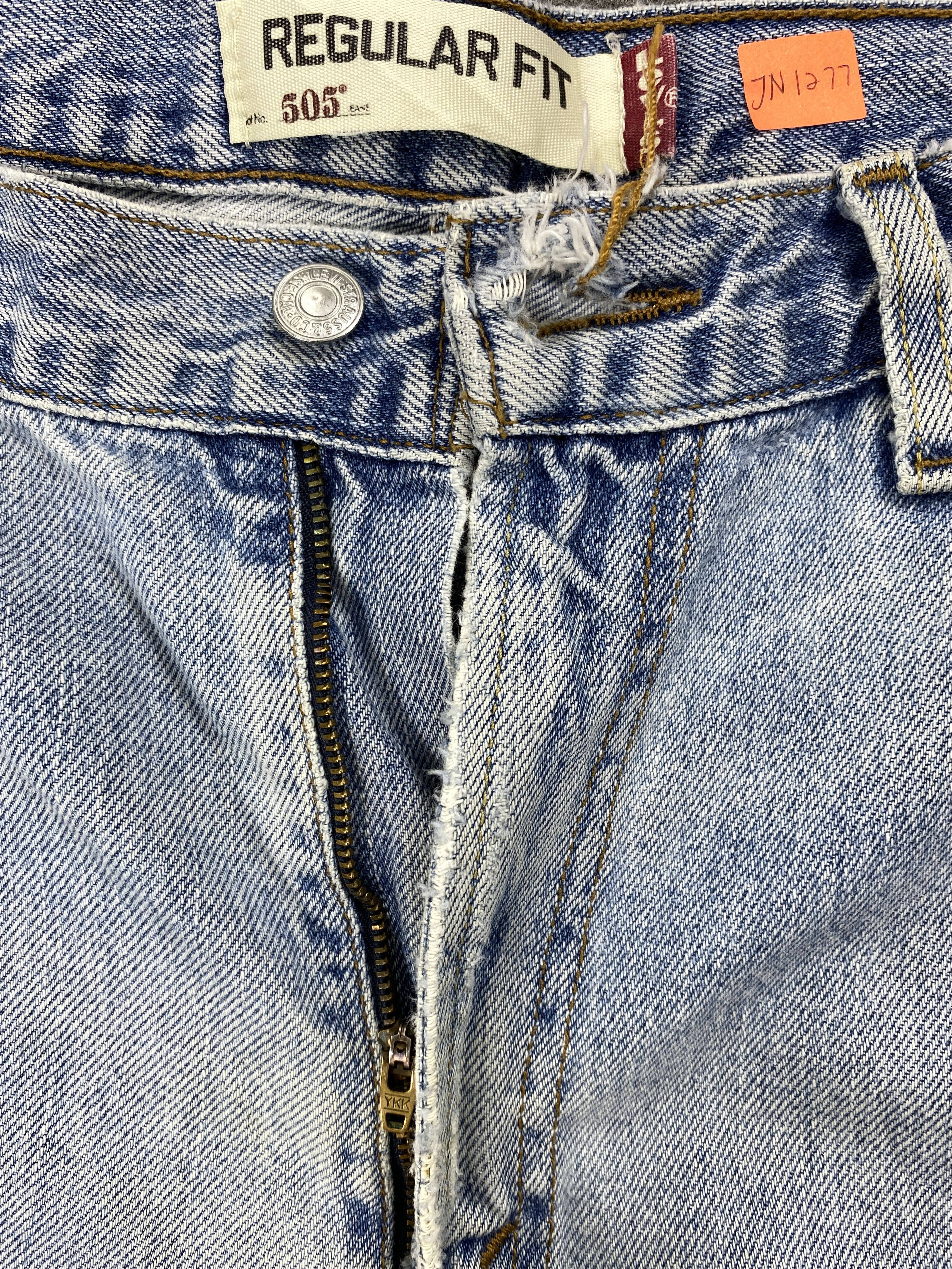 Levi's Light Blue Wash Vintage Levi's 505 35x31.5 Denim -JN1277 Size US 35 - 6 Thumbnail