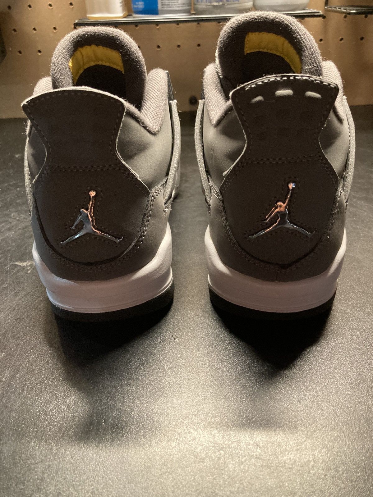 Jordan Brand Air Jordan retro 4 Cool Grey GS Size US 5 / EU 37 - 4 Thumbnail