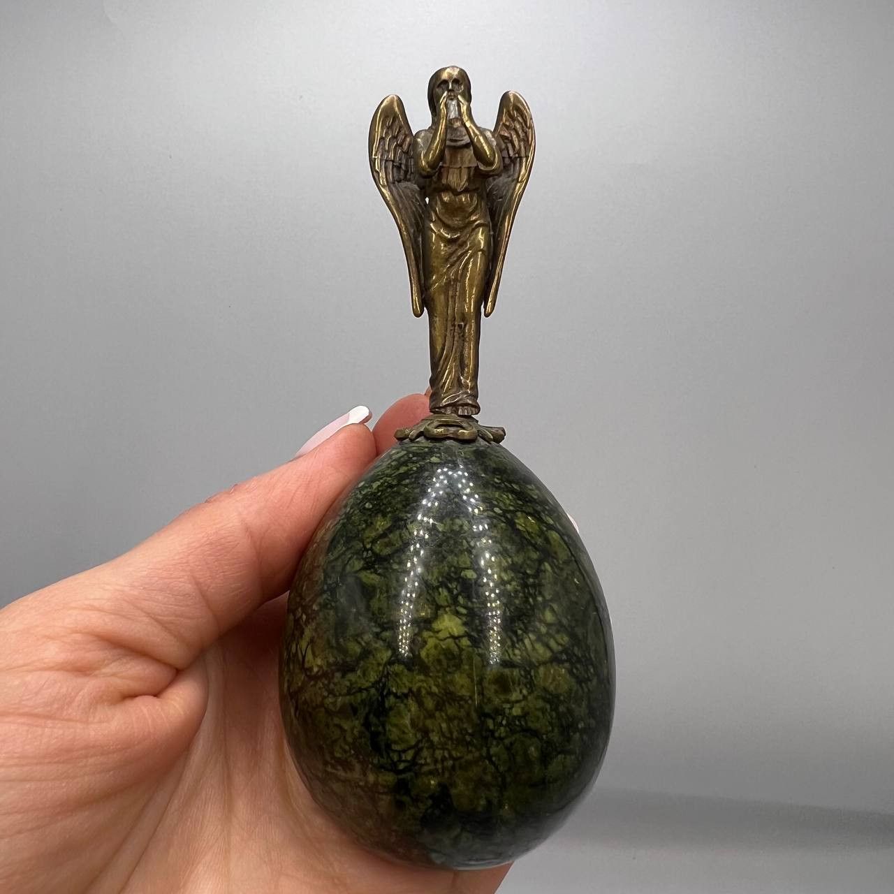 Vintage Vintage Serpentine Gemstone Egg Brass Angel Desk Souvenir Size ONE SIZE - 1 Thumbnail