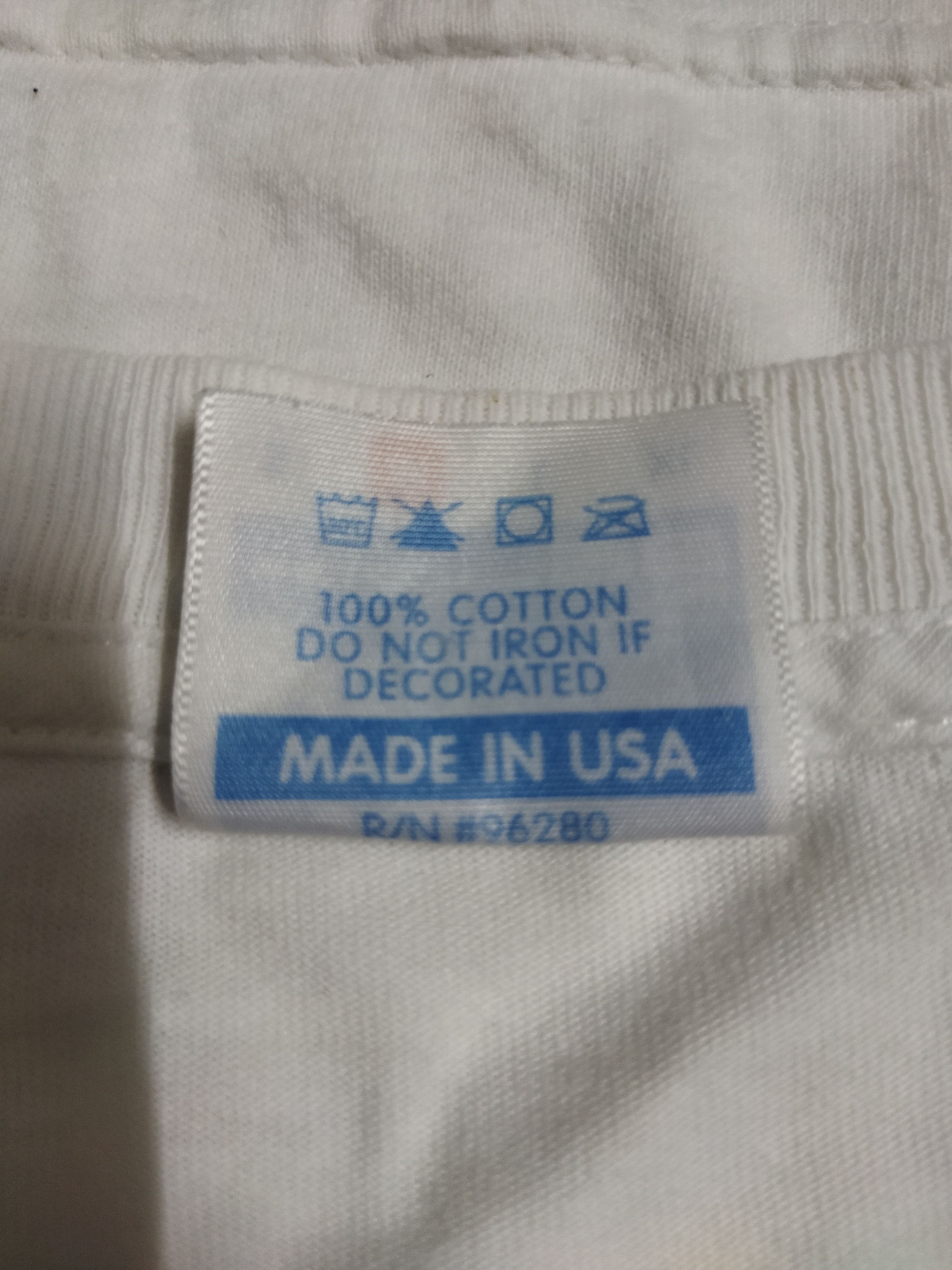 Xlarge Vintage Xlarge United Nations Logo Tee Size US M / EU 48-50 / 2 - 4 Thumbnail