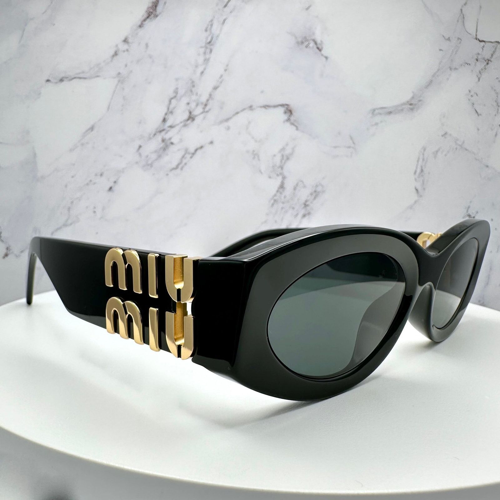 Miu Miu New MIU MIU Sunglasses Black Oval Acetate Gold Metal Logo Size ONE SIZE - 6 Thumbnail