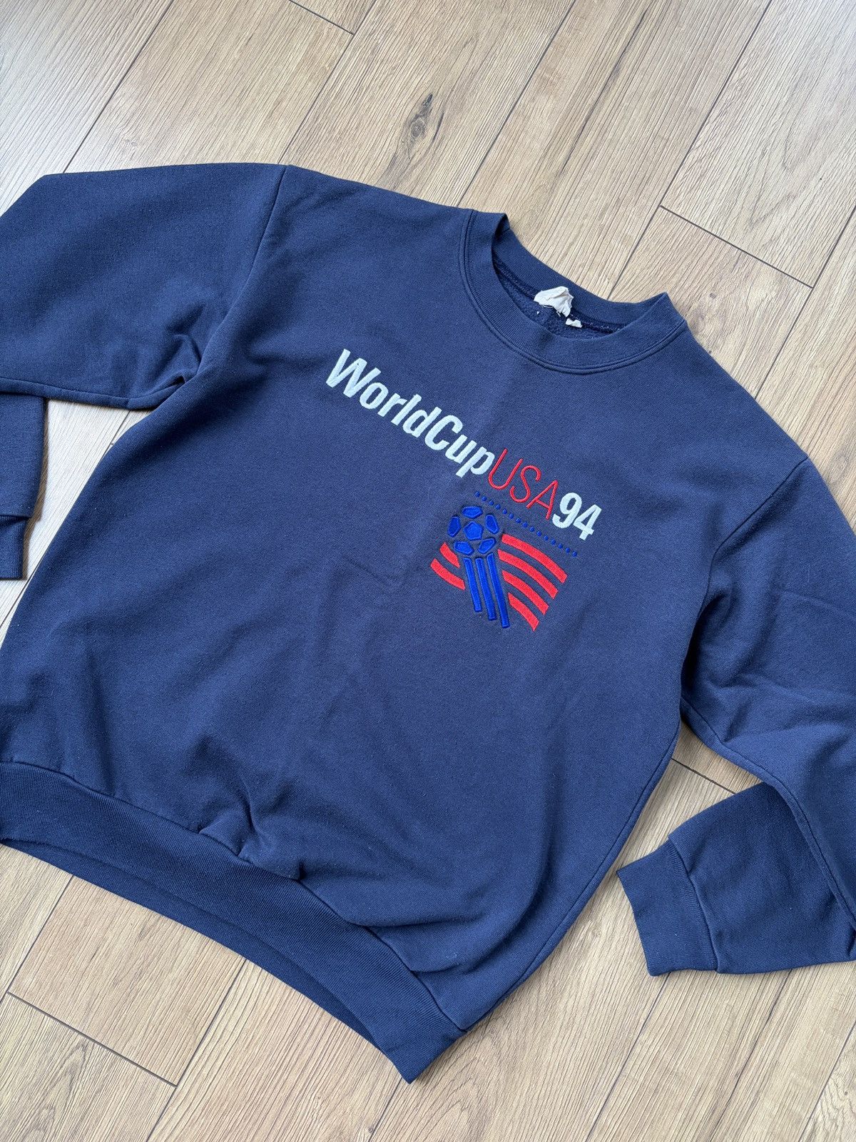 Vintage 1994 World Cup USA Football Soccer Vintage Sweatshirt Size US M / EU 48-50 / 2 - 5 Thumbnail