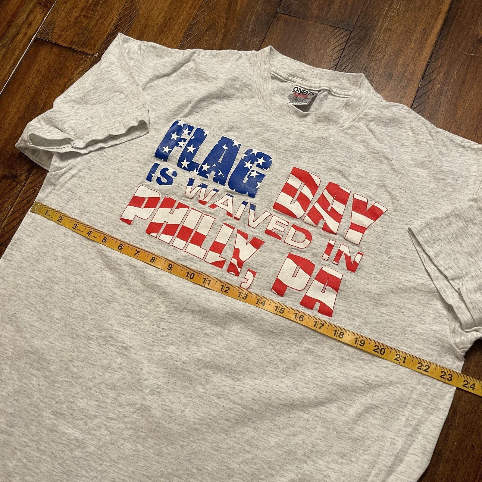Vintage Vtg Oneita Flag Day Shirt L Philly PA USA Patriotic 90s Size US L / EU 52-54 / 3 - 6 Thumbnail