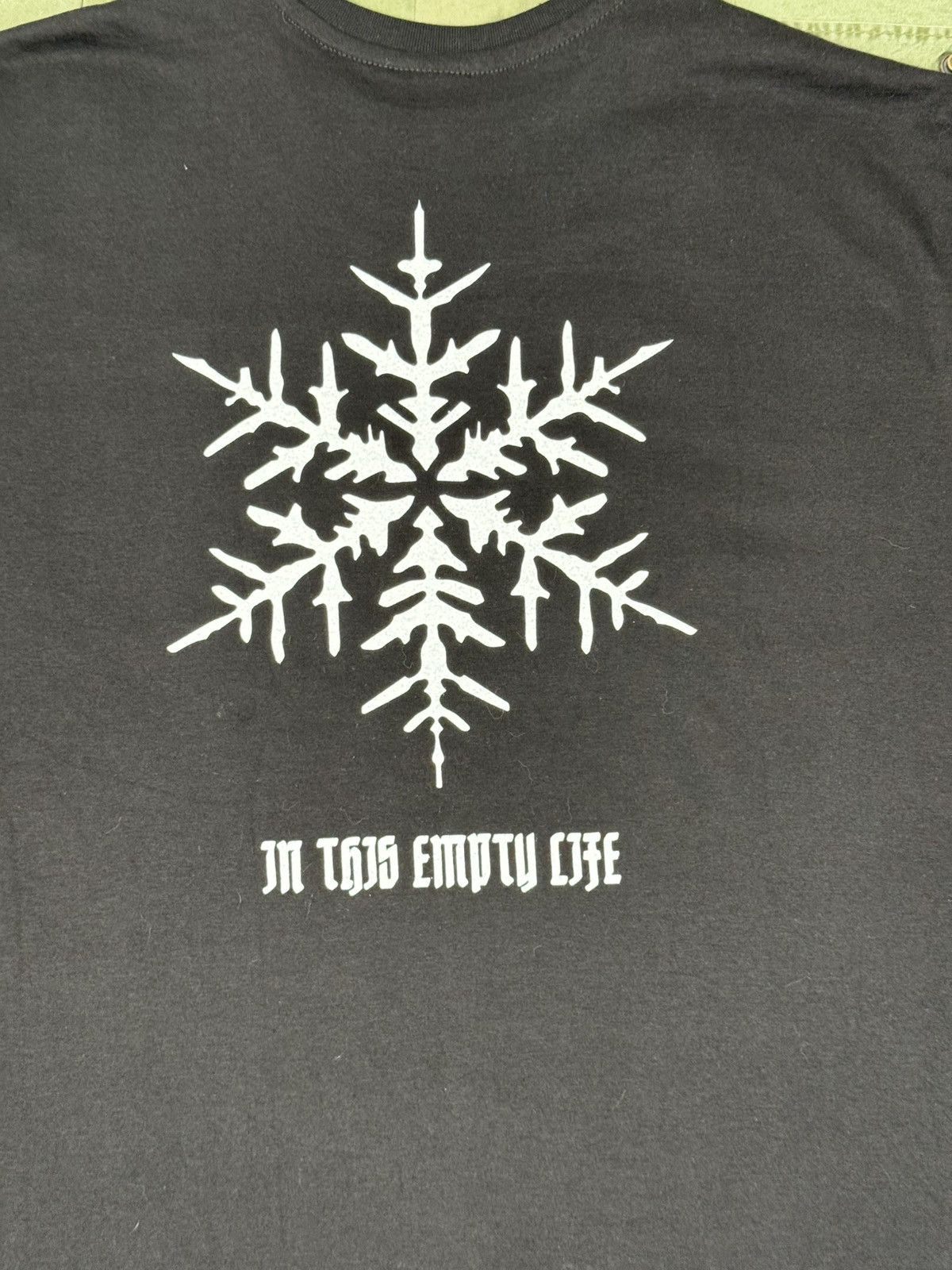 Band Tees Cold World “The Stars Are Dead Now” Tee Size US XL / EU 56 / 4 - 4 Thumbnail