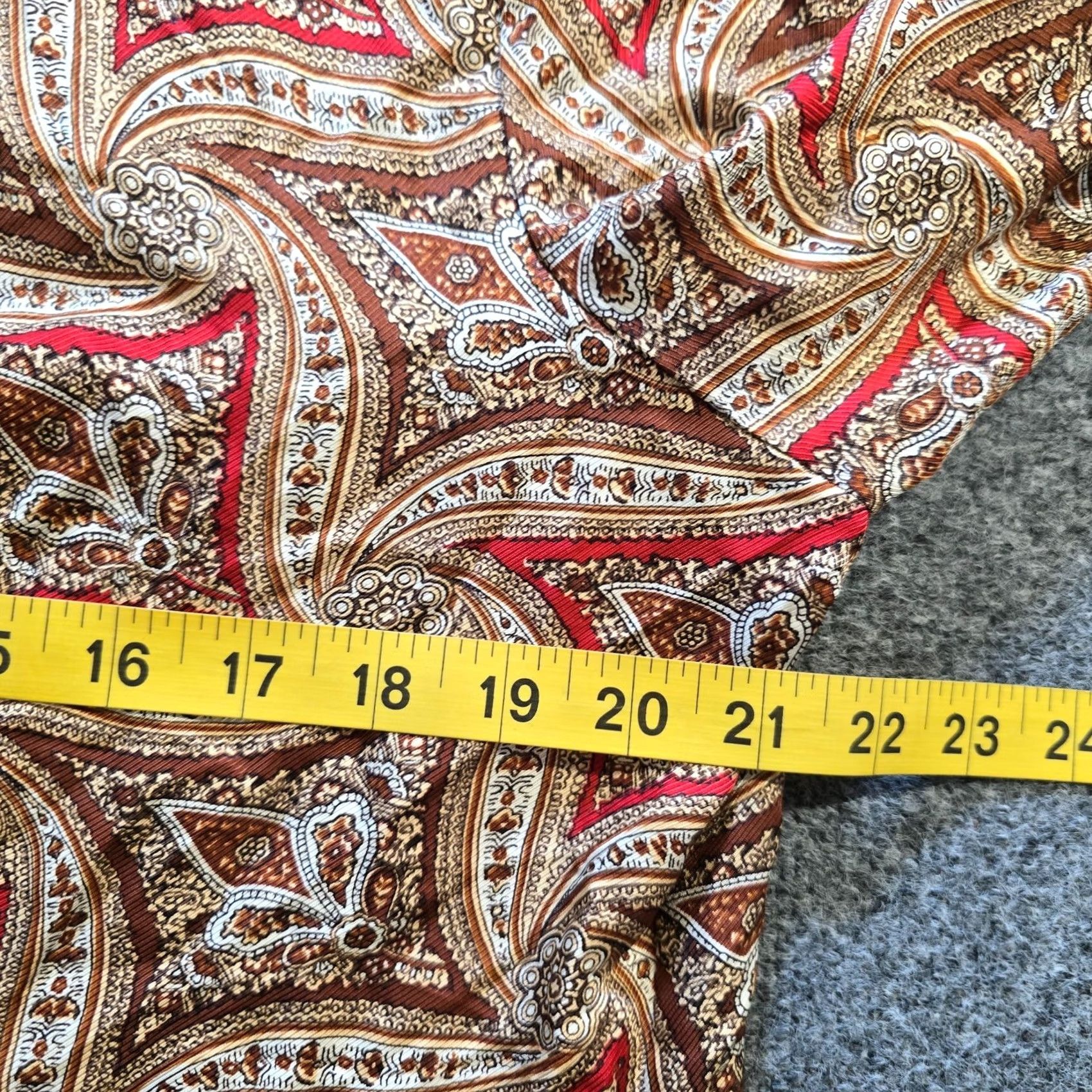 Talbots Talbots Top Womens Size 18 Brown Red Silk Button-Up Long Sleeve Career Classic Geometric Pattern Button-Front Shirt Womens Plus Size Regular Fit Size XXL / US 16-18 / IT 52-54 - 6 Thumbnail