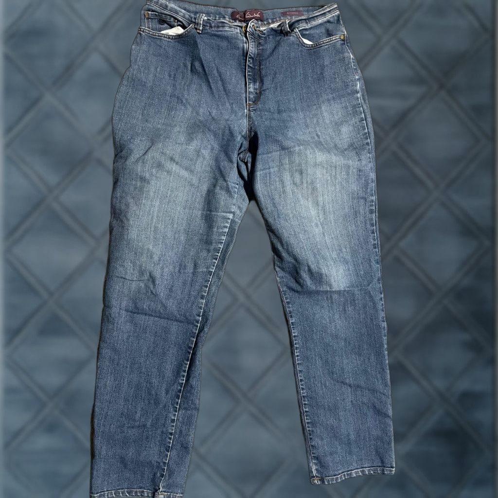 Gloria Vanderbilt Gloria Vanderbilt Amanda Jeans Straight Denim Size 16 Women Inseam 31 Blue Mid Rise Regular Fit Size 38" / US 16 / IT 52 - 1 Thumbnail