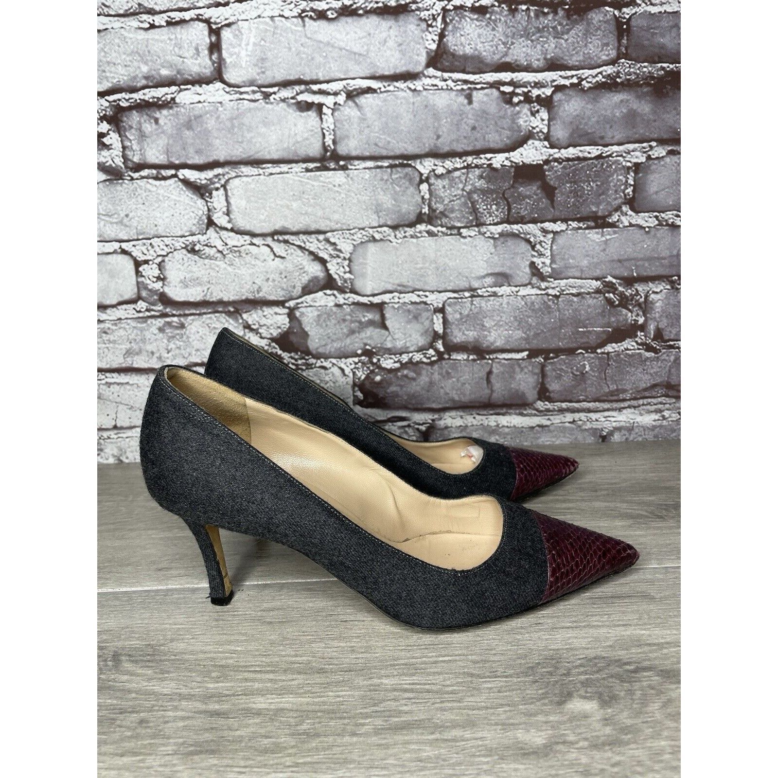 Manolo Blahnik Manolo Blahnik Grey Wool Fabric Burgundy Pointed Toe Heels W Size US 9 / IT 39 - 3 Thumbnail