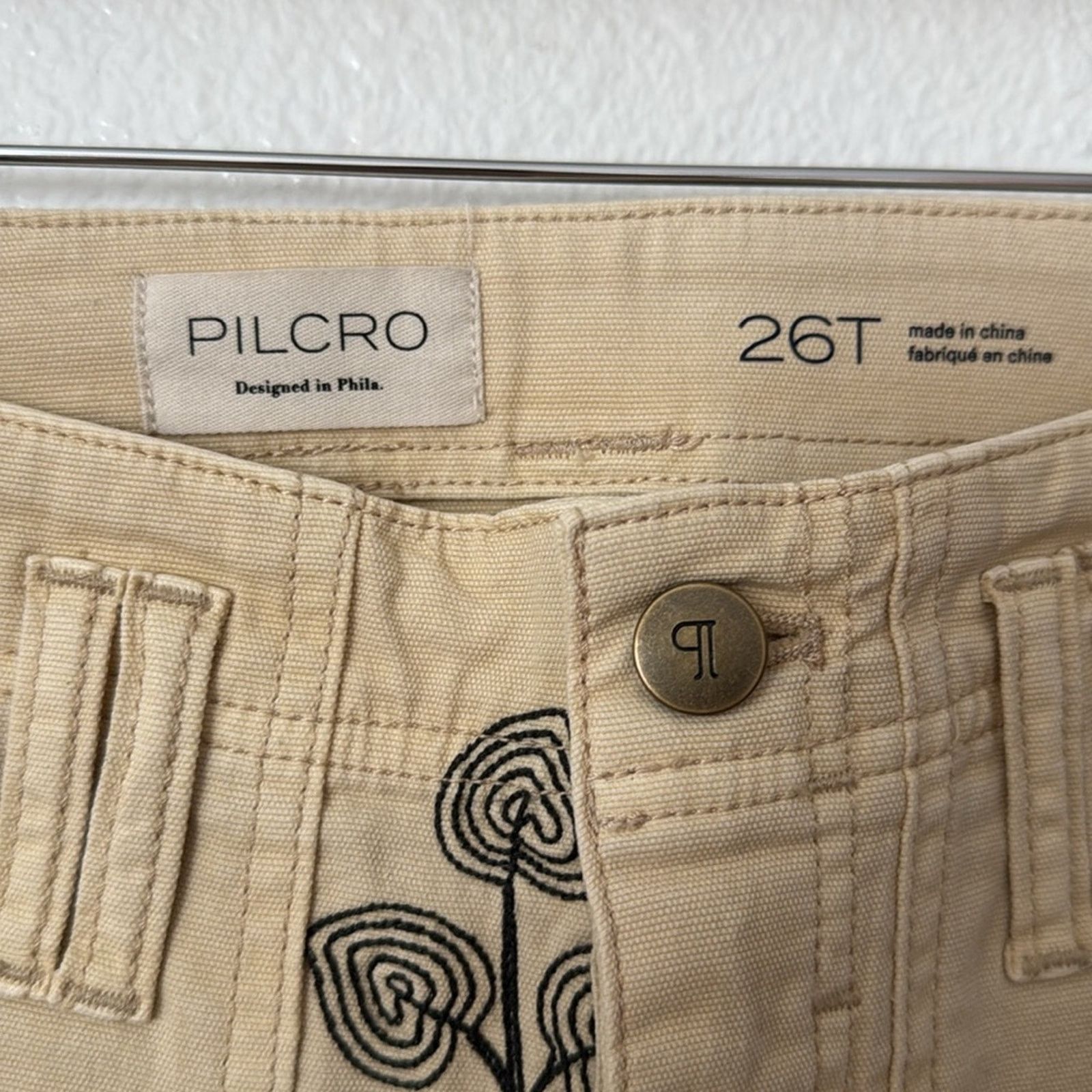 Anthropologie NWT Anthropologie 26T Pilcro Yaya Mid-Rise Crop Flare Jeans Size 26" / US 2 / IT 38 - 8 Thumbnail