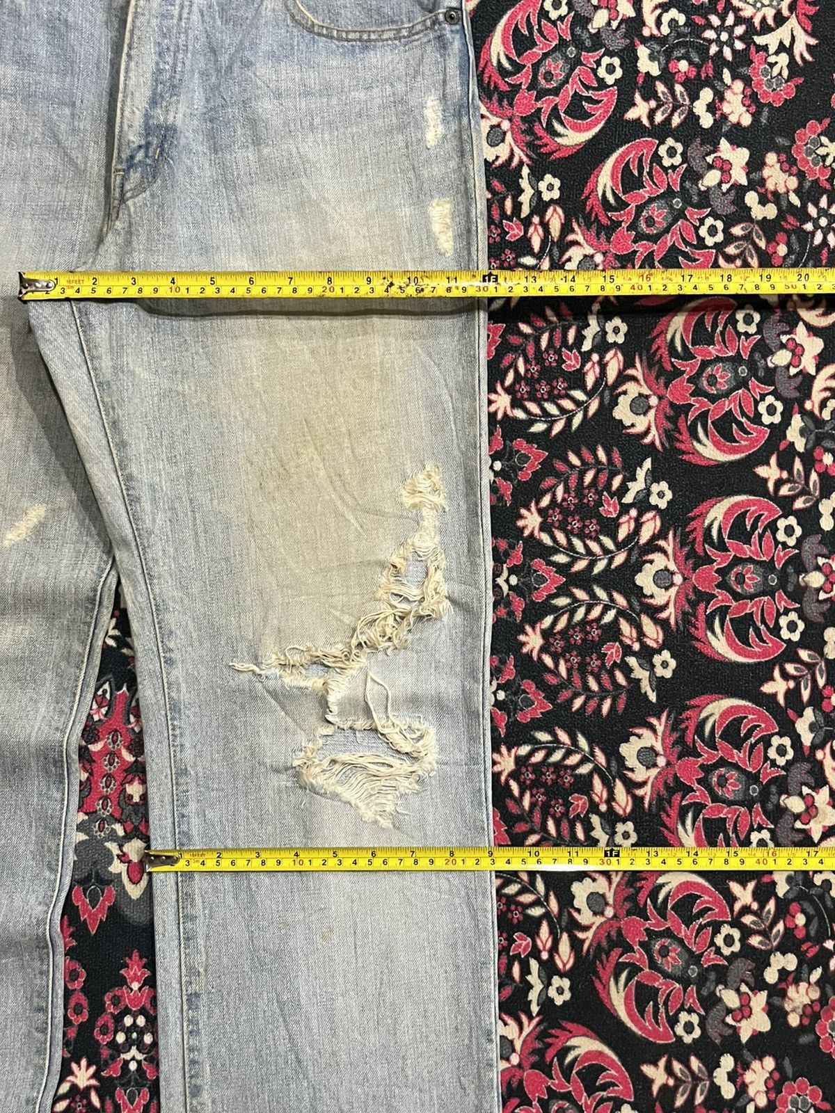 Japanese Brand Vintage Japan Blue Way Light Washed Trashed Jeans Size US 33 - 13 Thumbnail