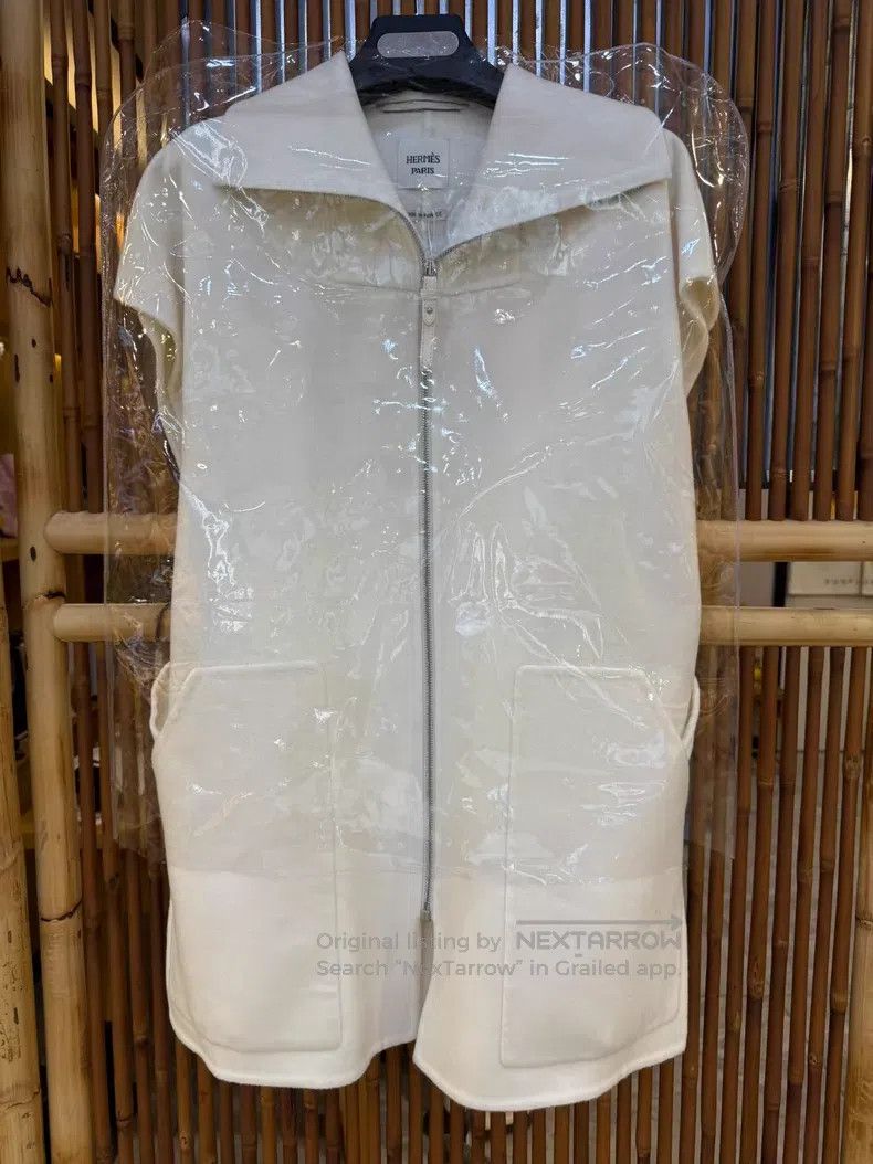 Hermes Hermes White Vest Jacket Size XXS / US 00 / IT 34 - 1 Thumbnail