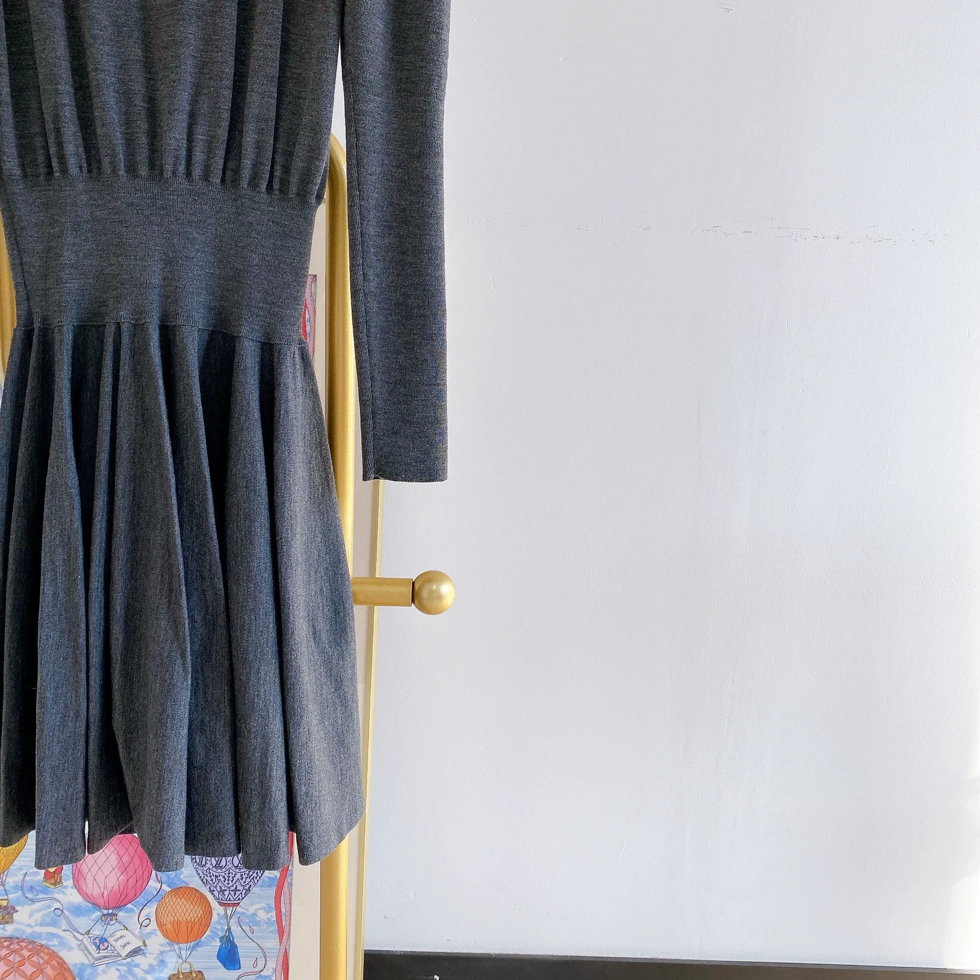 Alexander McQueen Alexander McQueen Knit Dress Gray M Stretchy Size M / US 6-8 / IT 42-44 - 4 Thumbnail