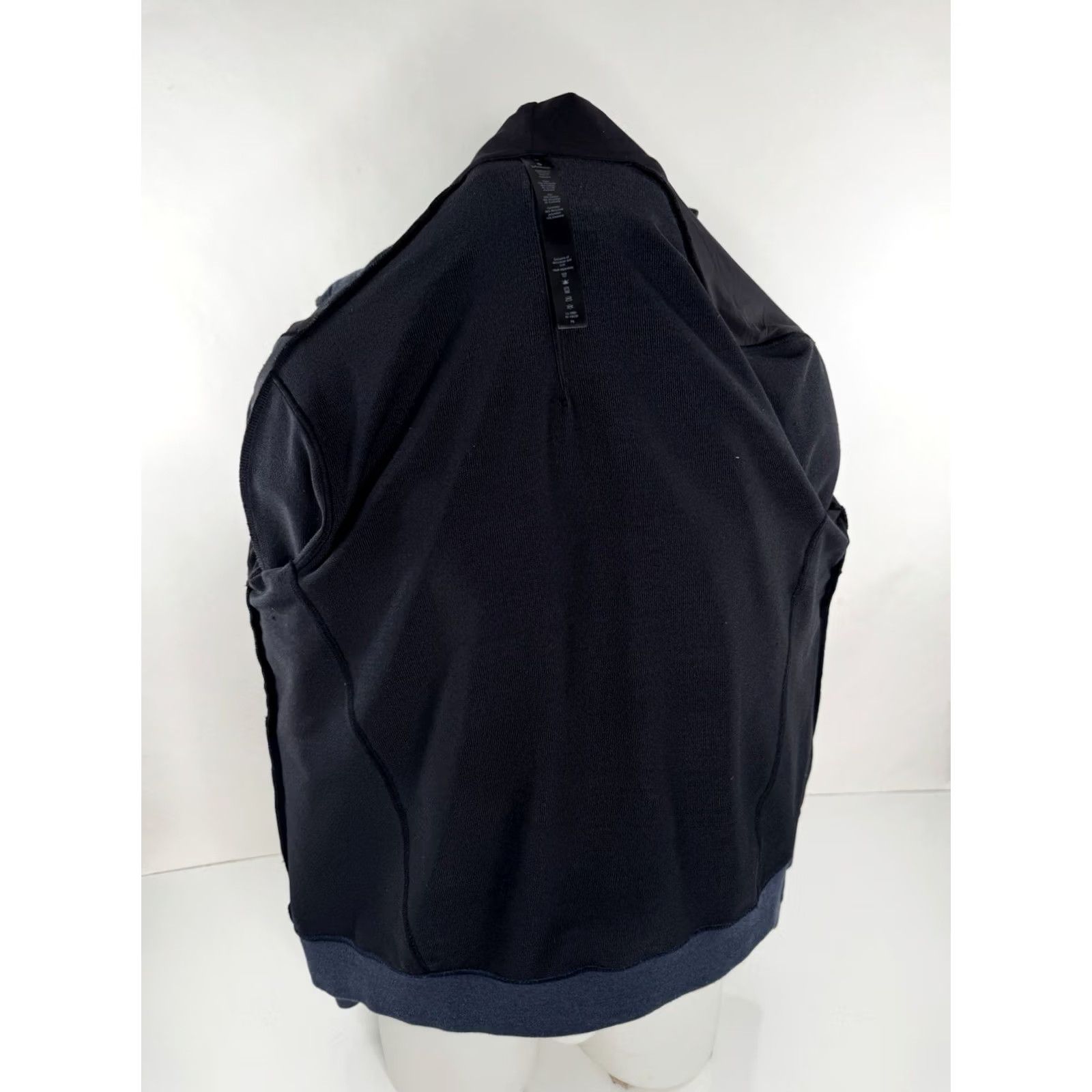 Lululemon LULULEMON Mens Zip Hoodie Jacket Hoodie Blue M Mens Zip Hoodie Jacket Blue Size US M / EU 48-50 / 2 - 4 Thumbnail