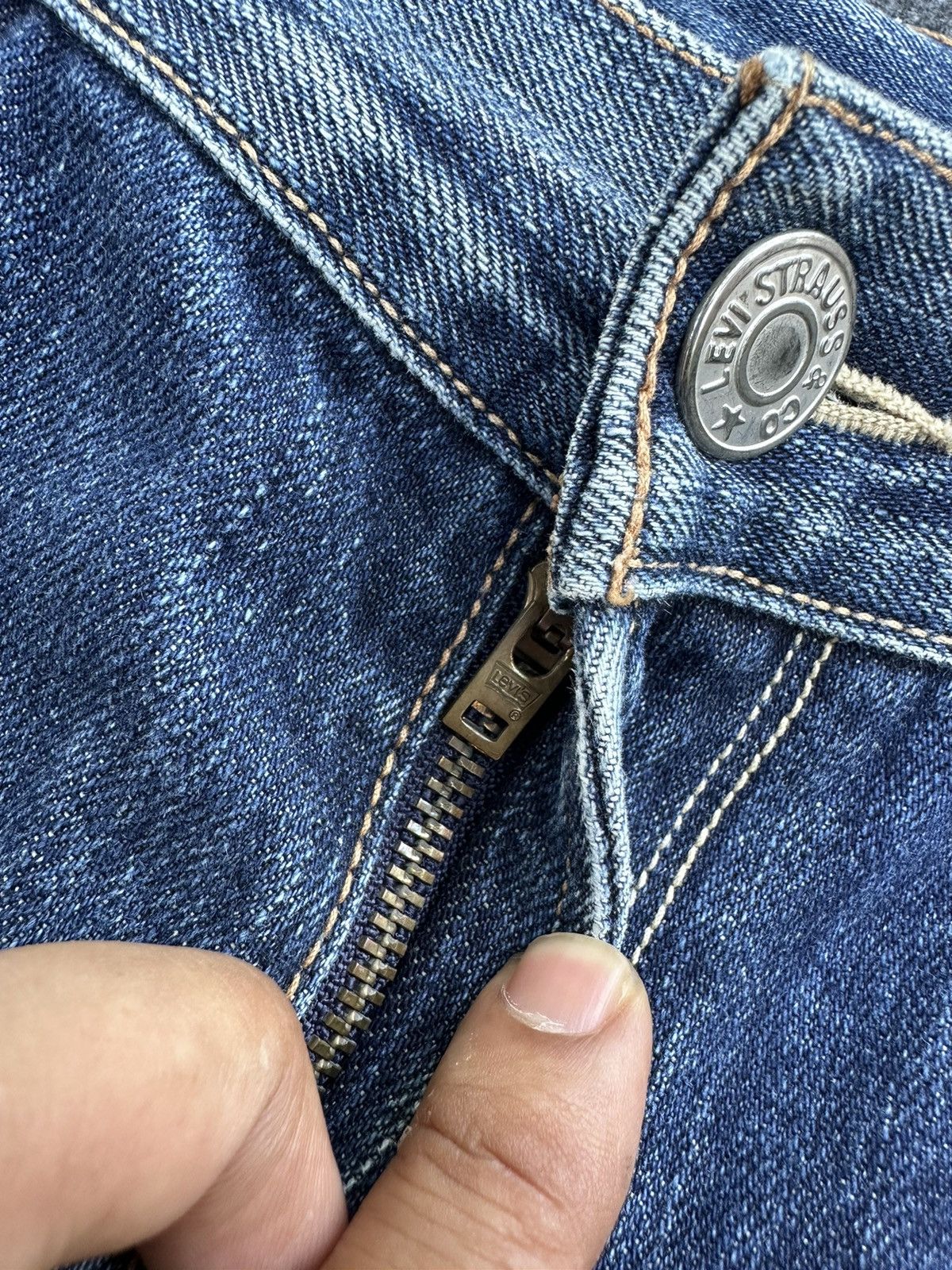 Levi's Y2k Levis 703 Faded Blue Washed Vintage Denim 31x33 D44 Size US 31 - 10 Thumbnail