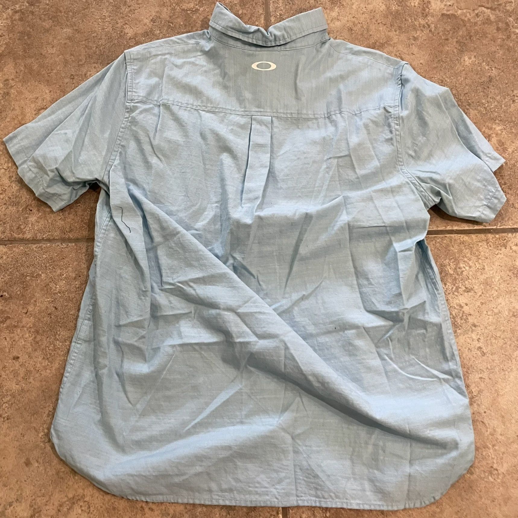Oakley Oakley Shirt Mens L Light Blue Short Sleeve Button-Down Regular Fit Button-Up Blues Short Sleeve Shirt Size US L / EU 52-54 / 3 - 5 Thumbnail