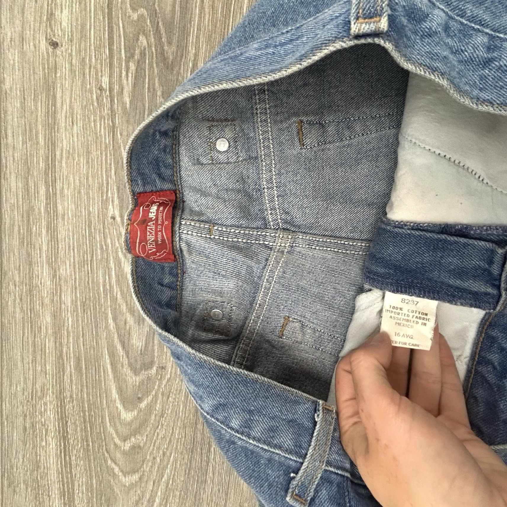 Vintage VINTAGE Venezia Buckle Back Jeans Womens 16 Wide Leg 32x31 Denim Blue High Rise Baggy Skater Mens Womens Girls Size 38" / US 16 / IT 52 - 4 Thumbnail