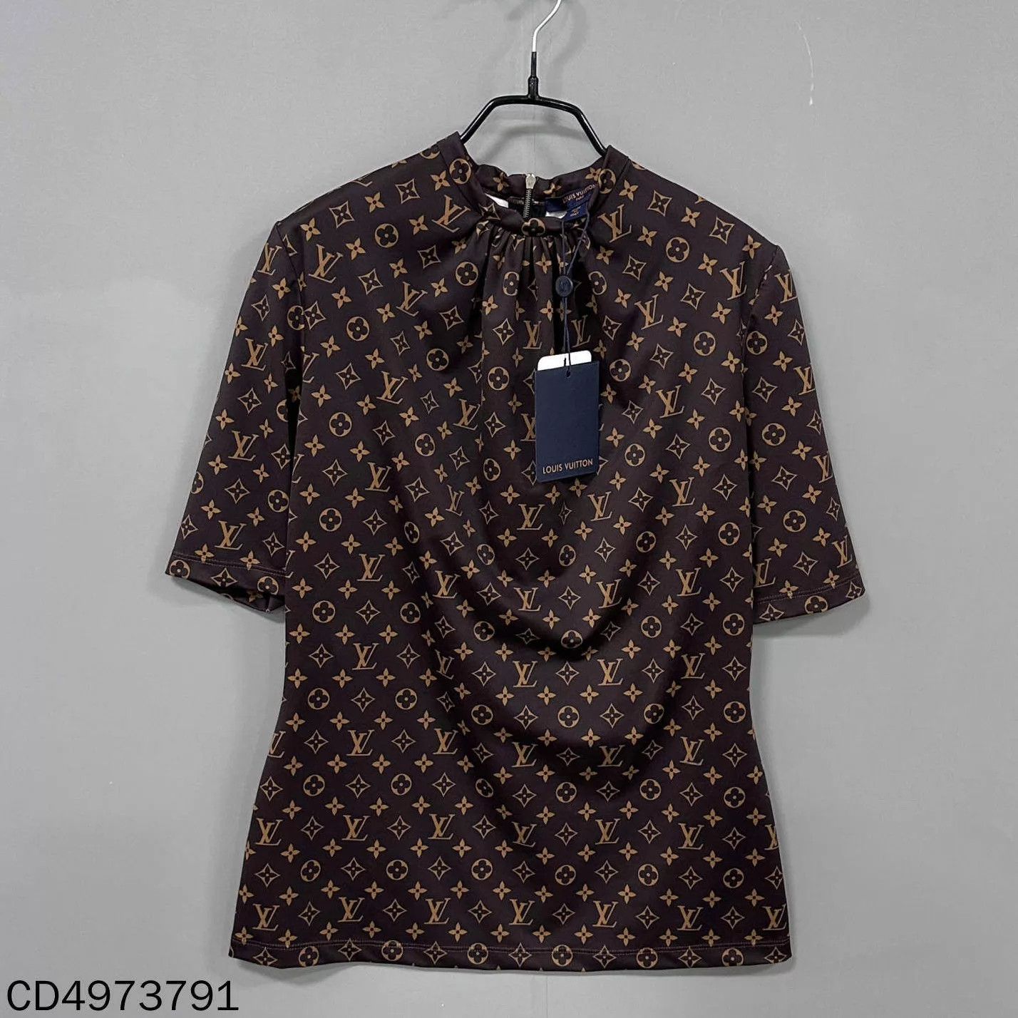 Louis Vuitton LV Slim Fit All Over Print Short Sleeve T-Shirt M Size M / US 6-8 / IT 42-44 - 1 Thumbnail
