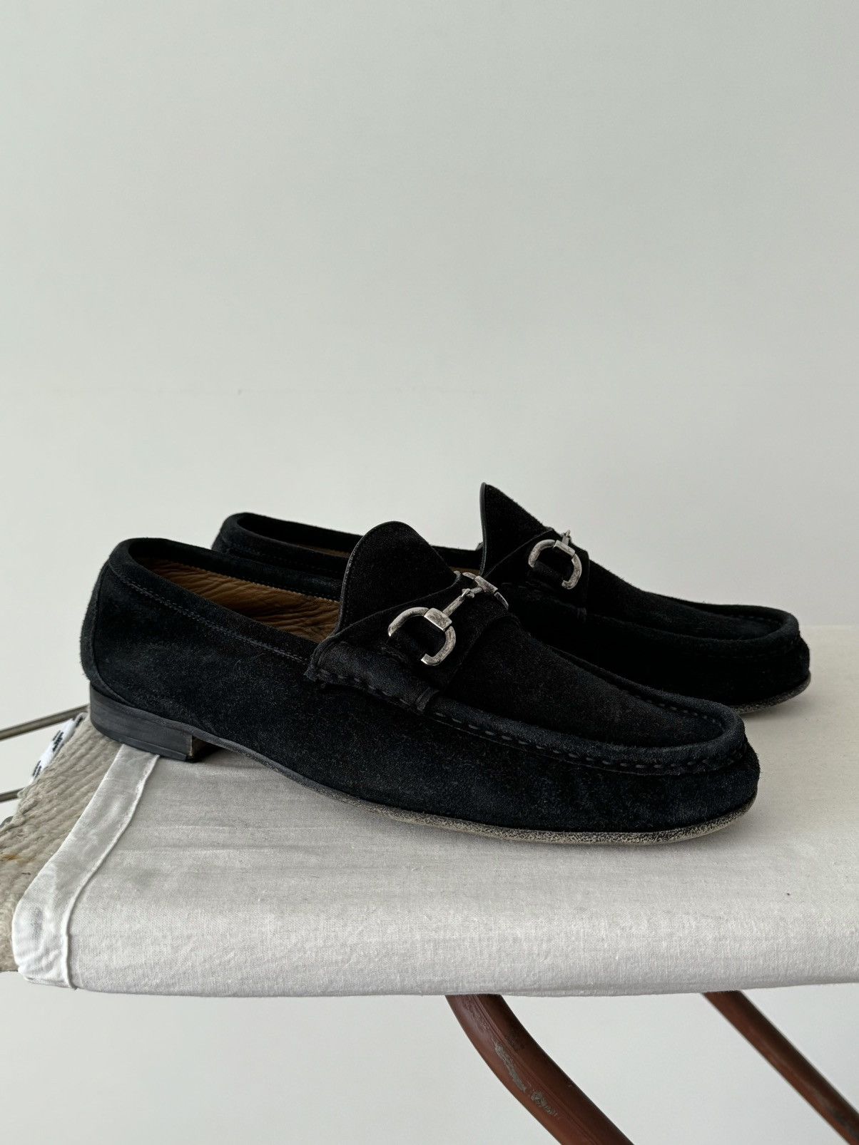 Gucci × Tom Ford × Vintage Vintage Gucci Black Horse Bit Suede Loafers Size US 8 / EU 41 - 5 Thumbnail