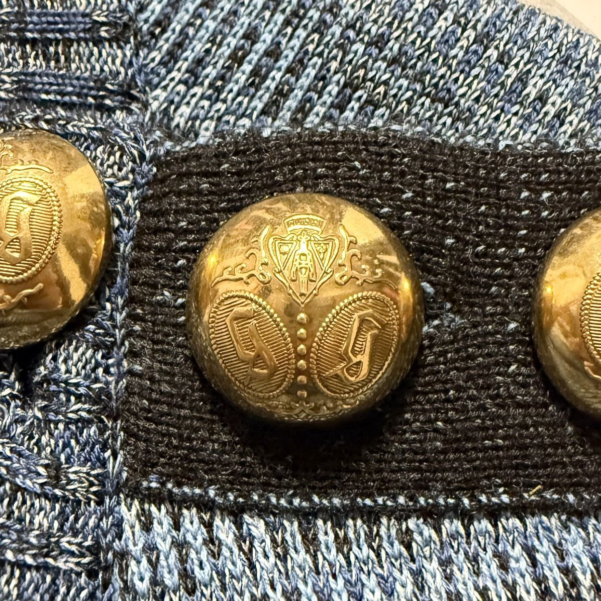 Gucci Genuine Gucci emblem buttons short sleeve knit sweater S Size S / US 4 / IT 40 - 5 Thumbnail