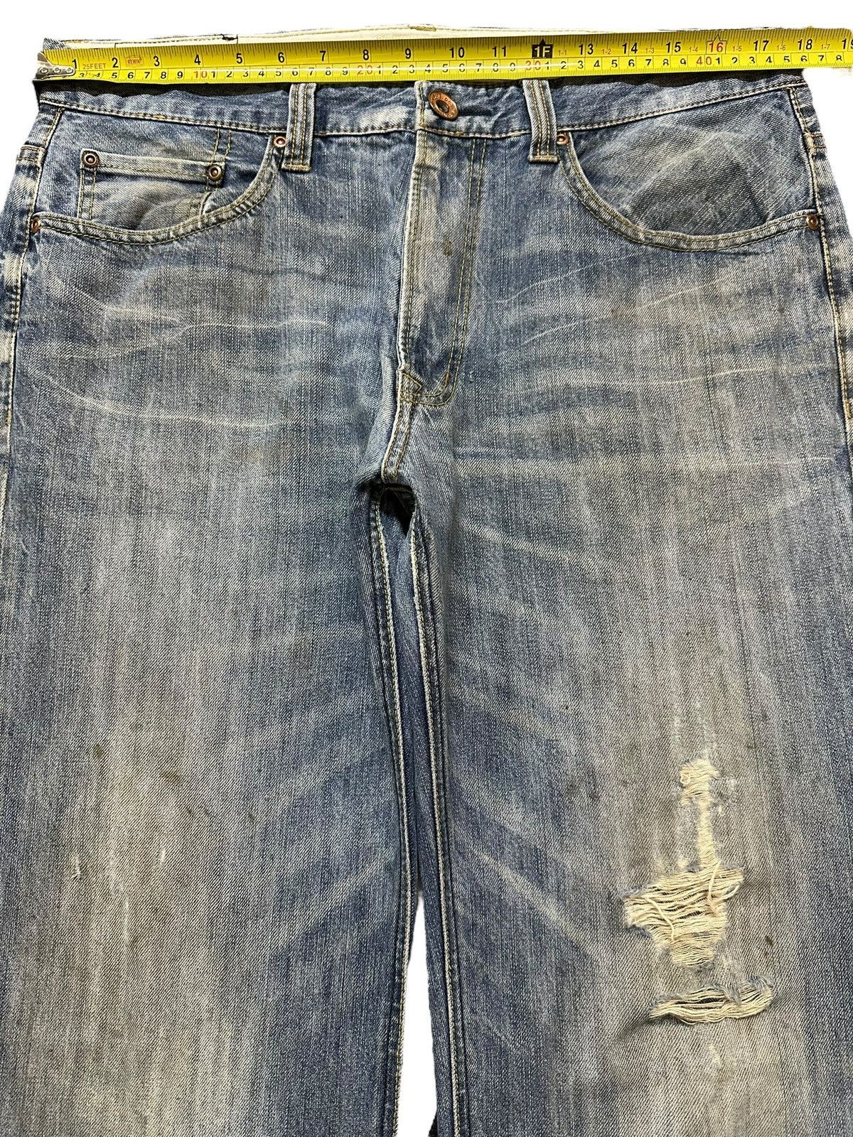 Japanese Brand Vintage Japanese Brand Mud Wash Distressed Baggy Jeans Size US 35 - 12 Thumbnail