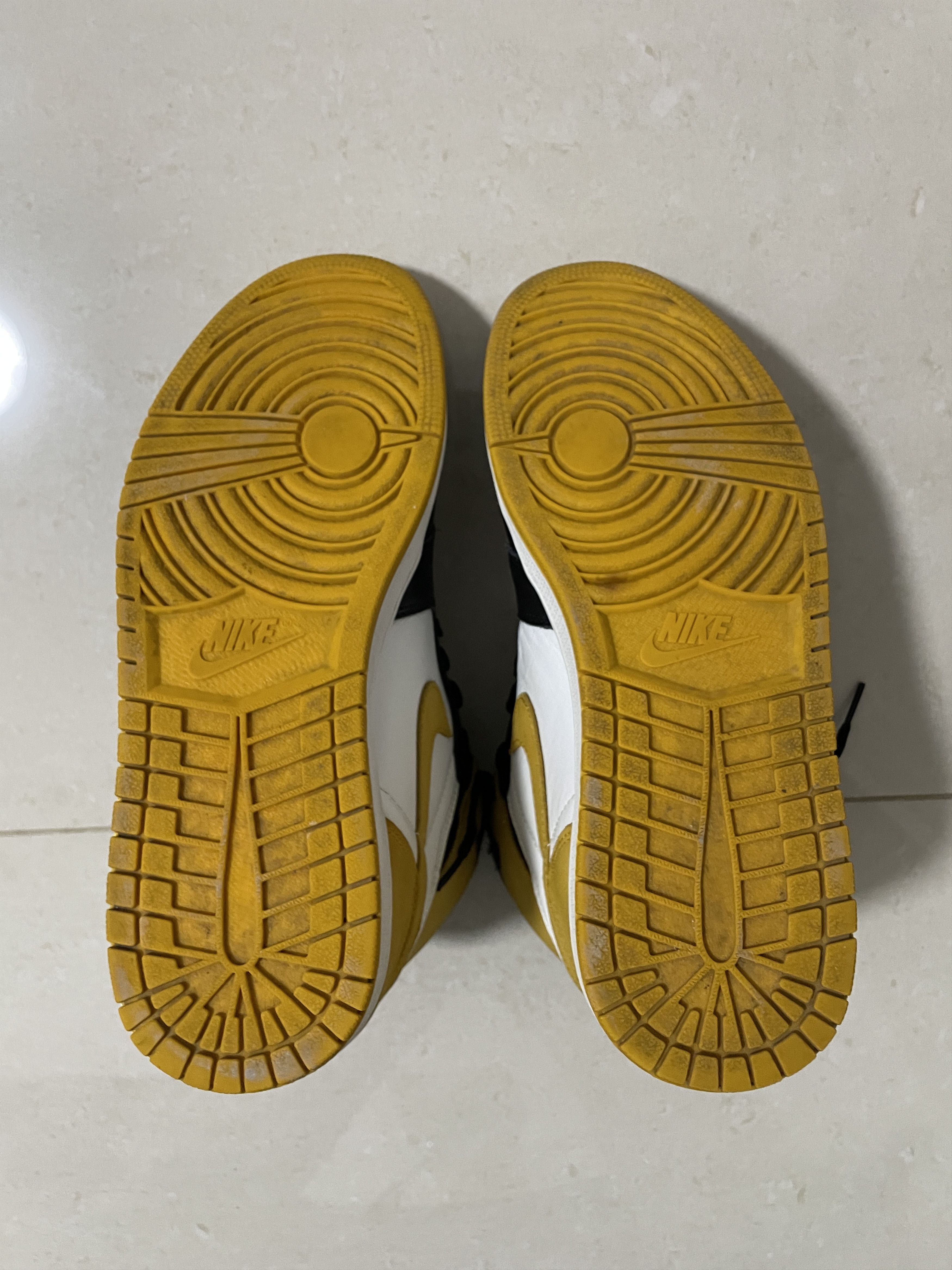 Jordan Brand Air Jordan 1 Retro High OG “Yellow Ochre” Size US 11.5 / EU 44-45 - 5 Thumbnail