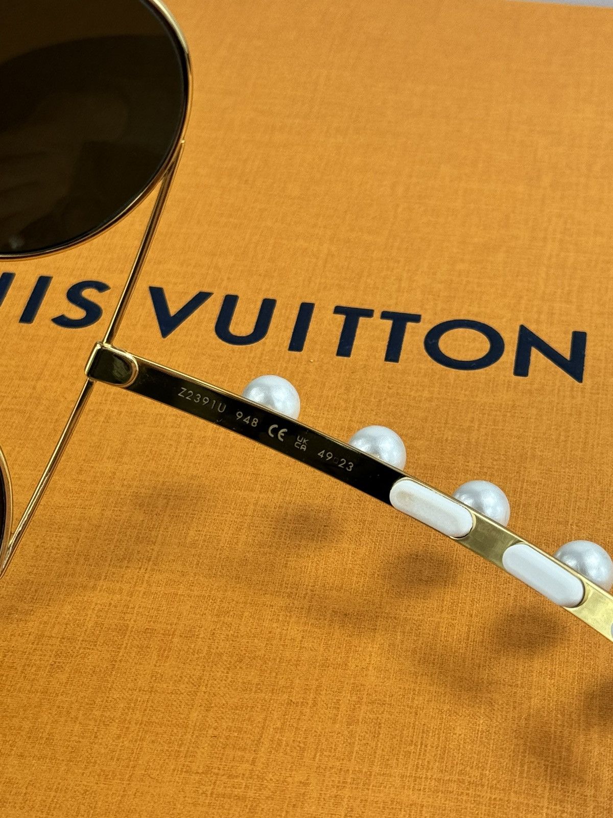 Louis Vuitton LV WIRE DE RIGO PEARL HEAD SUNGLASSES (VERY RARE MTO PIECE) Size ONE SIZE - 7 Thumbnail
