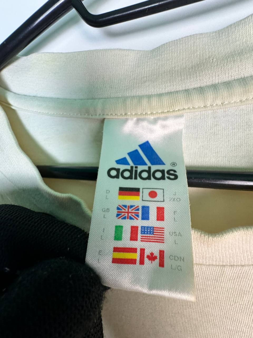 Adidas Vintage Y2k 2006 Germany FIFA FUSSBALL BUND T-Shirts Size US L / EU 52-54 / 3 - 3 Thumbnail
