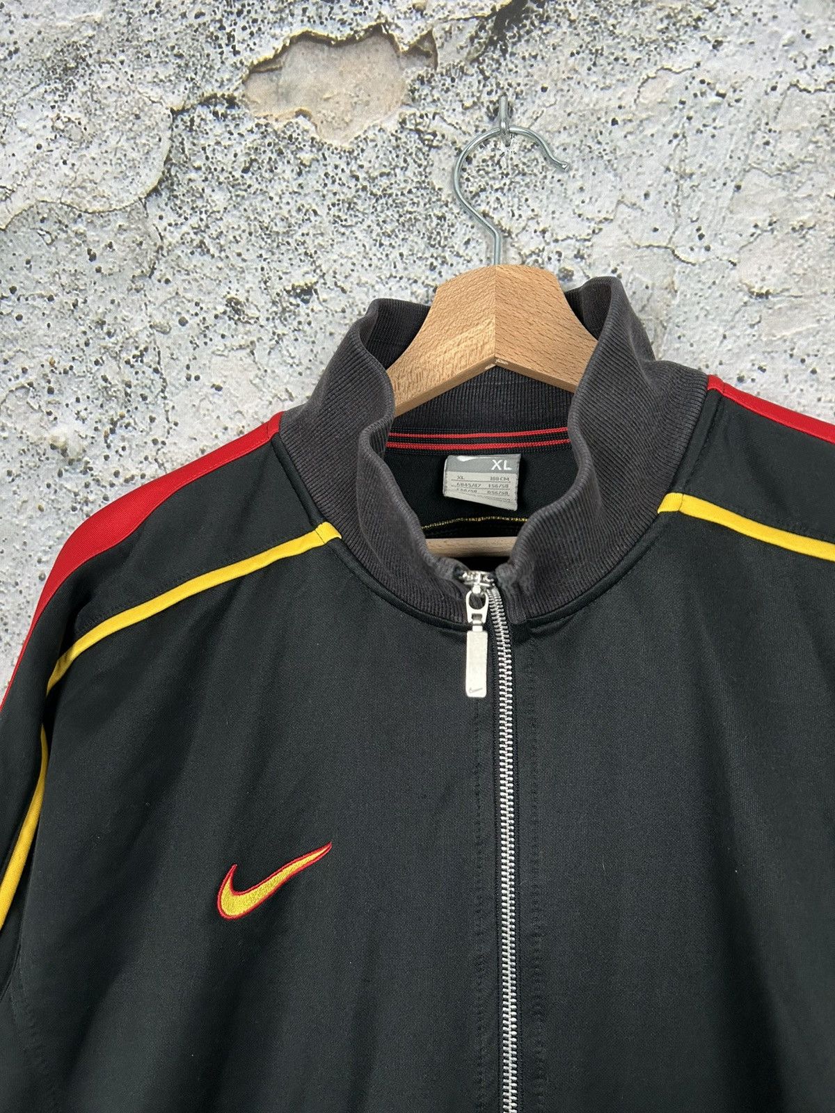 Nike Vintage Nike Zip Sweatshirt Streetwear Sportswear Y2K 00s Size US XL / EU 56 / 4 - 3 Thumbnail