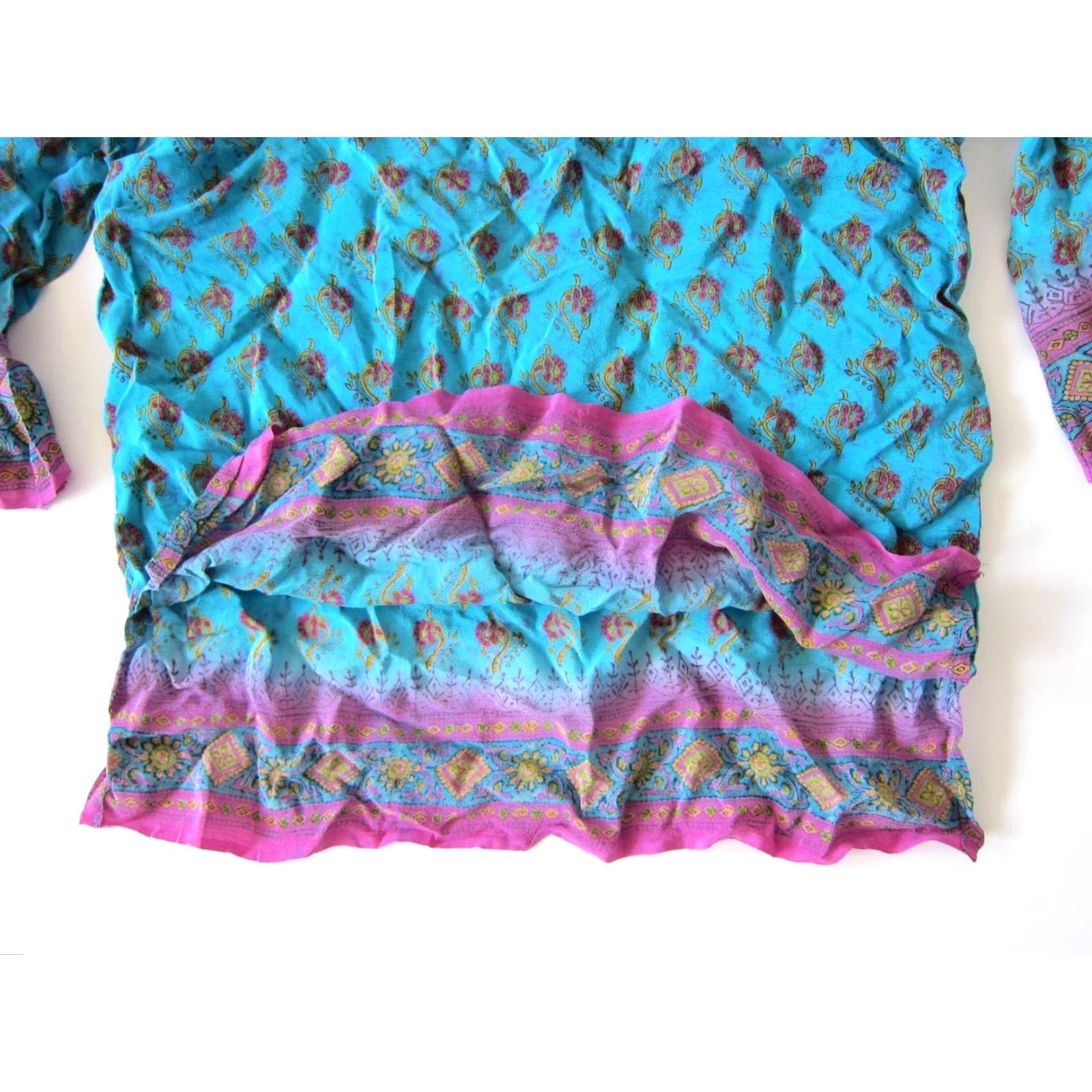 Vintage Vintage Silk Blue Pink Paisley Floral 3/4 Sleeve Tunic Peasant Blouse S Nike Shirt Size S / US 4 / IT 40 - 5 Thumbnail
