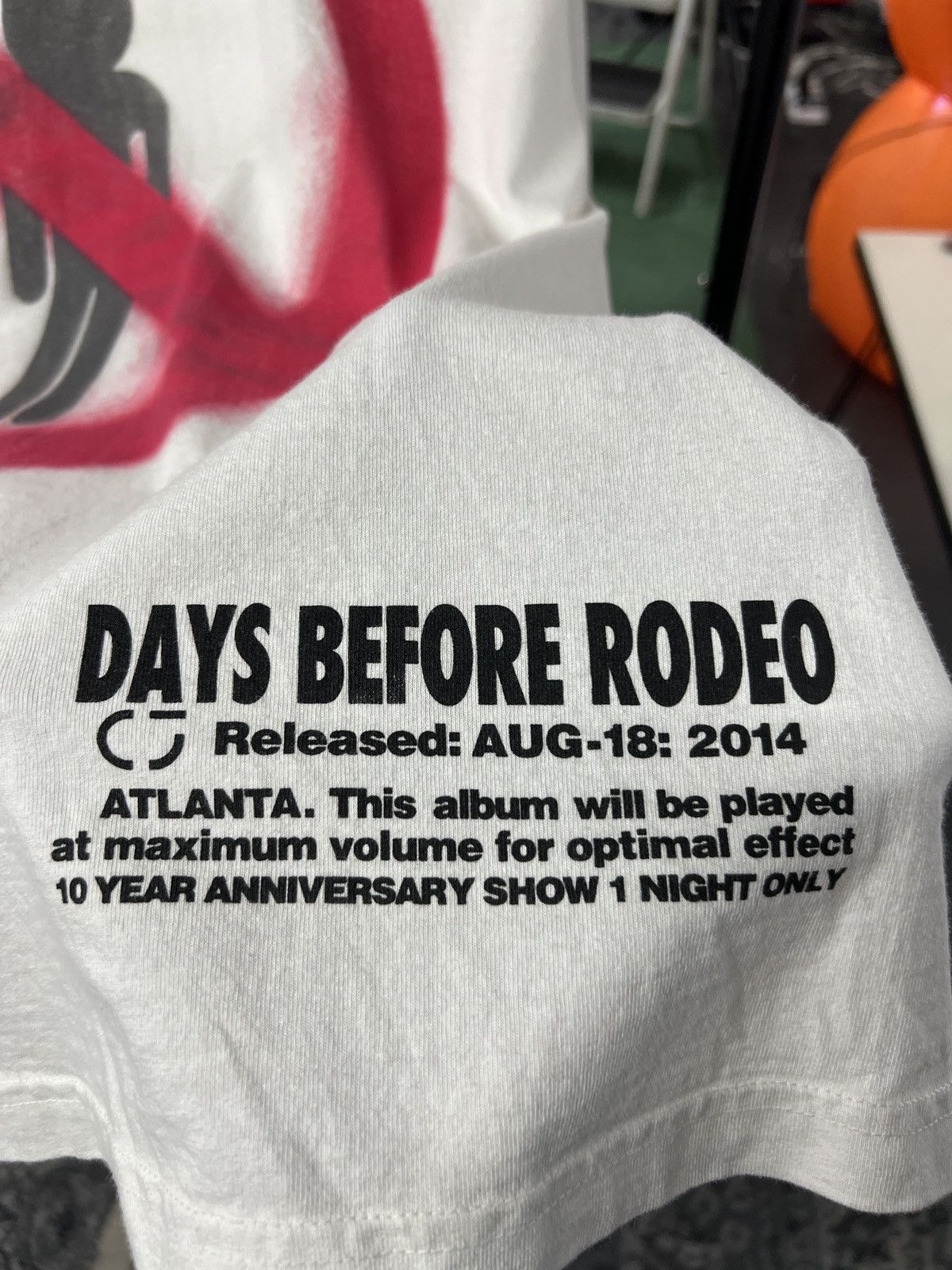 Travis Scott Travis Scott Rodeo Tee “White” Size US XL / EU 56 / 4 - 2 Thumbnail