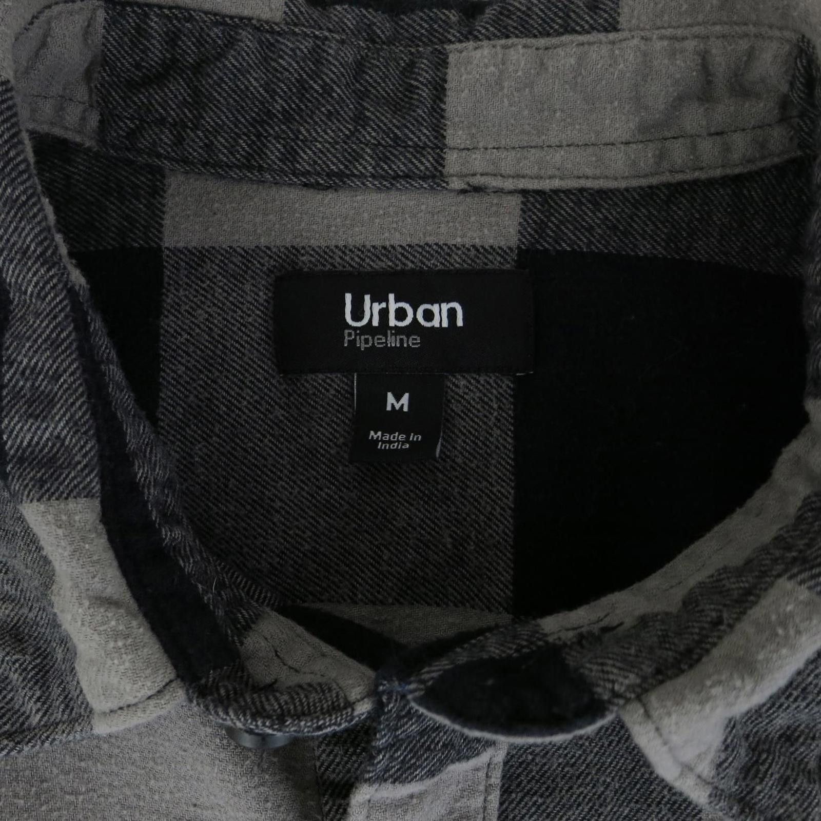 Urban Pipeline Urban Pipeline Men's Black and Gray Plaid Button-Up Size M Size US M / EU 48-50 / 2 - 4 Thumbnail