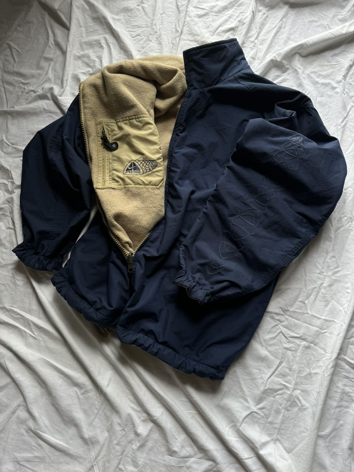 Nike Nike ACG Vintage Nike vintage ACG storm clad reversible royal jacket Grailed