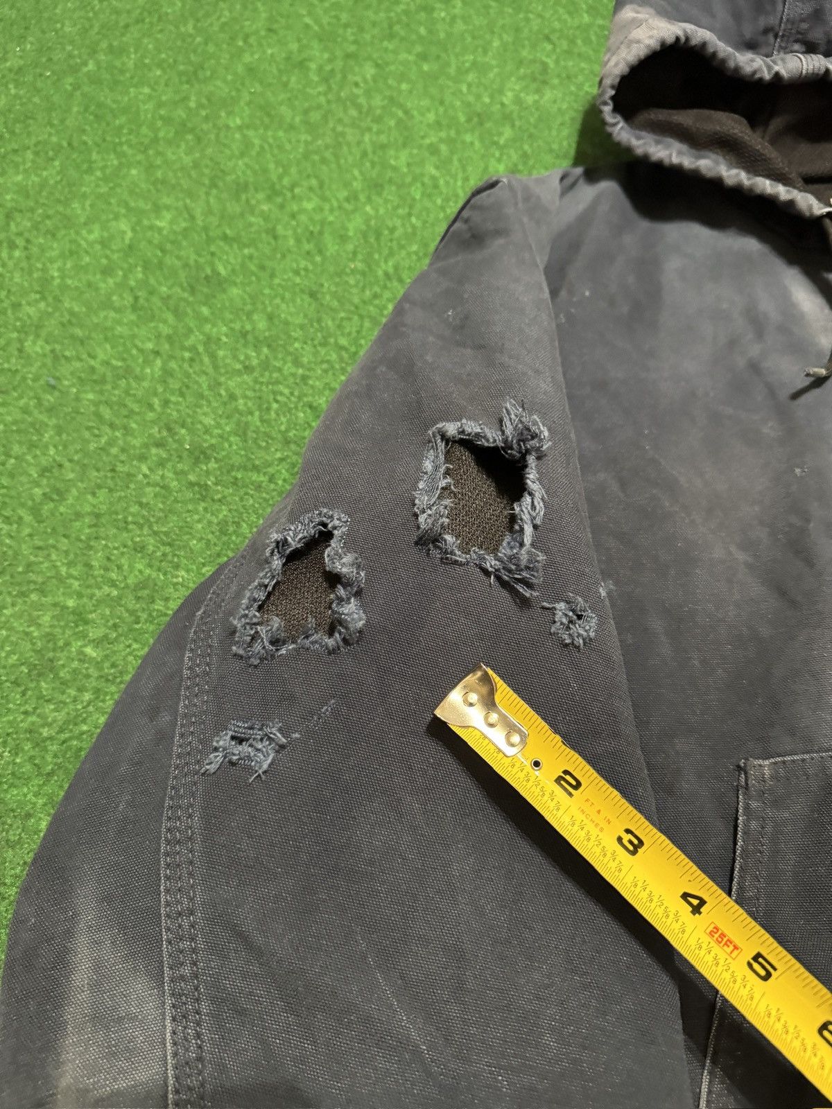 Carhartt Vtg 90s Carhartt J130 Distressed Faded Grunge Unique Jacket Size US L / EU 52-54 / 3 - 7 Thumbnail