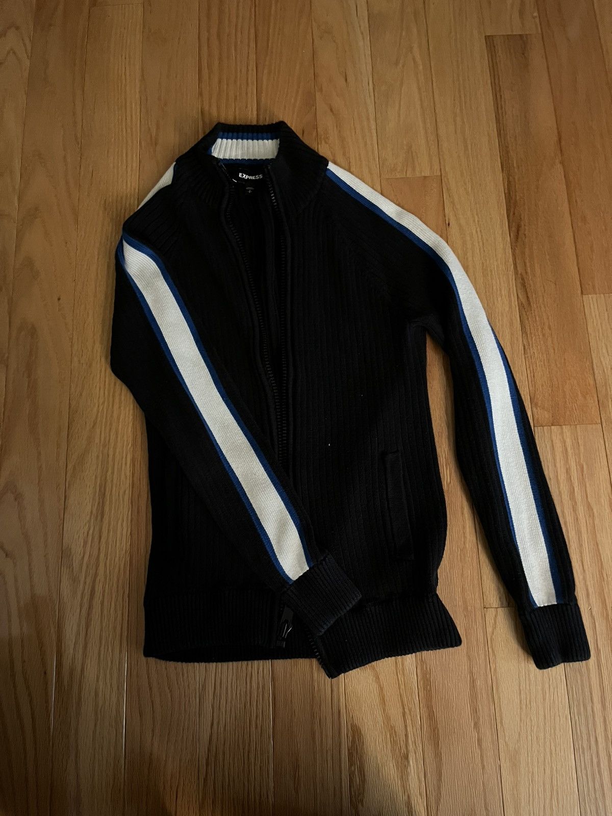 Other × Vintage Knitted vintage sweater Size US S / EU 44-46 / 1 - 5 Thumbnail