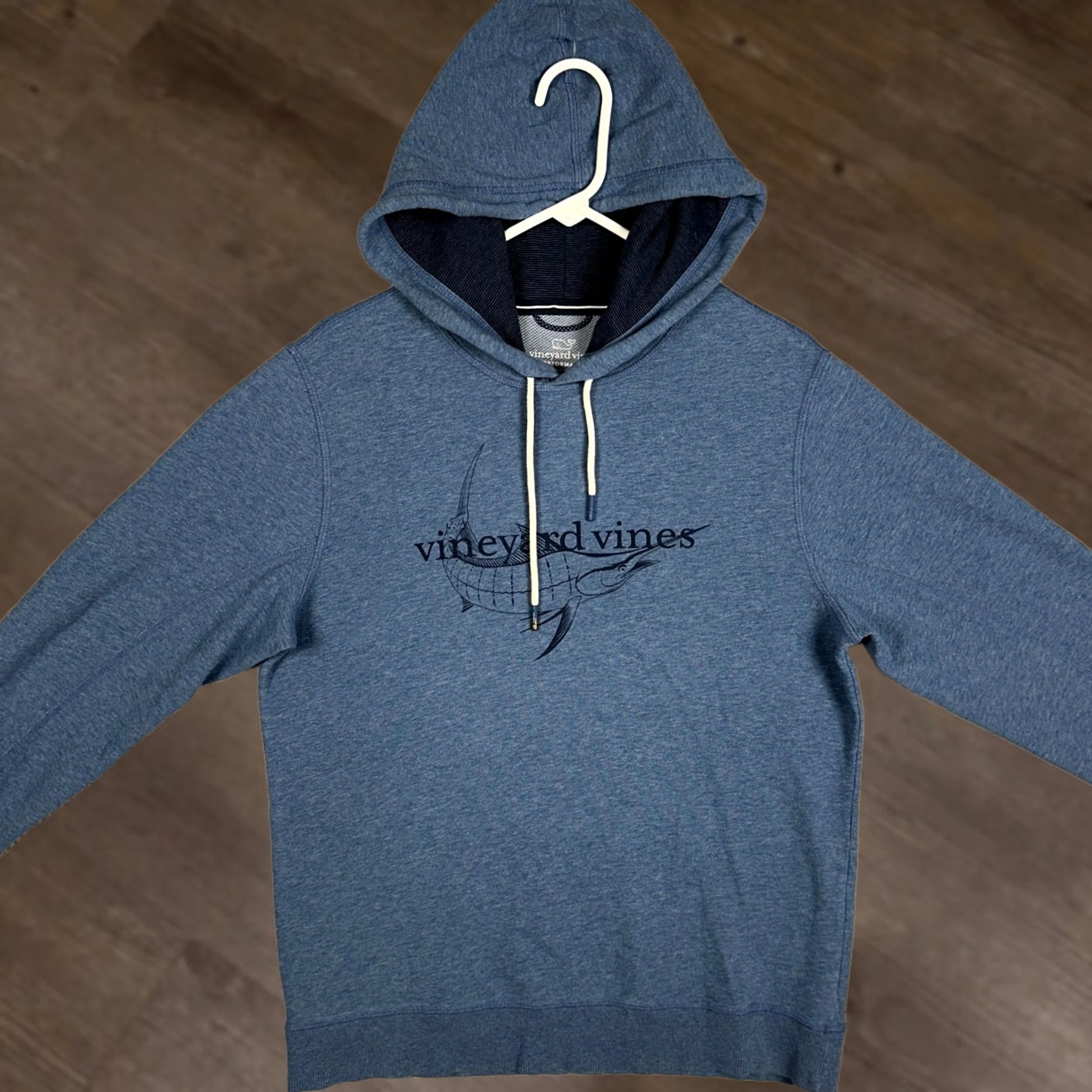 Vineyard Vines Vineyard Vines Hoodie Mens S Navy Blue Performance Marlin Graphic Sweatshirt Size US S / EU 44-46 / 1 - 1 Thumbnail