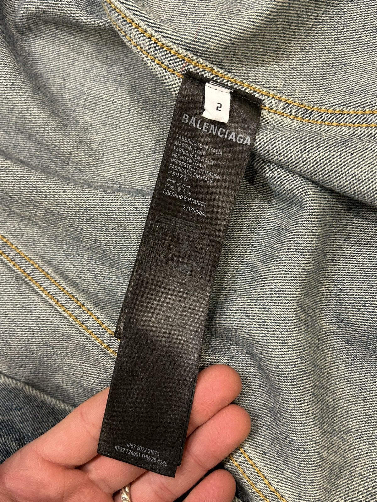 Balenciaga Balenciaga Oversized Light Wash Denim Jacket Size US M / EU 48-50 / 2 - 4 Thumbnail