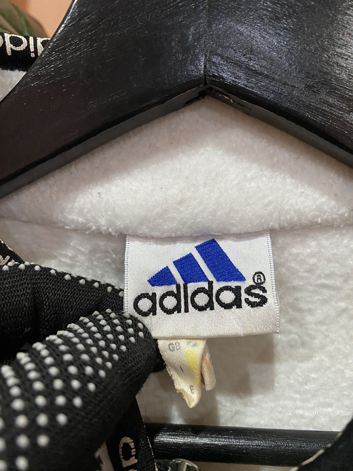 Adidas Vintage Adidas White Fleece Pullover Jacket - 1990s - Unisex Size US M / EU 48-50 / 2 - 4 Thumbnail