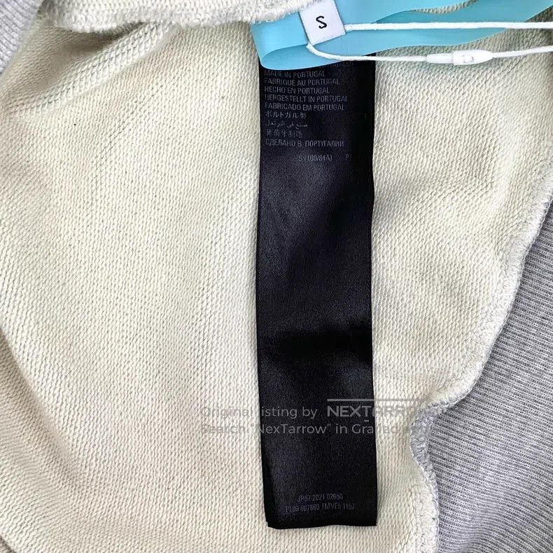 Balenciaga Balenciaga Gray Logo Letter Embroidered Cotton Crewneck Lo Size US S / EU 44-46 / 1 - 7 Thumbnail