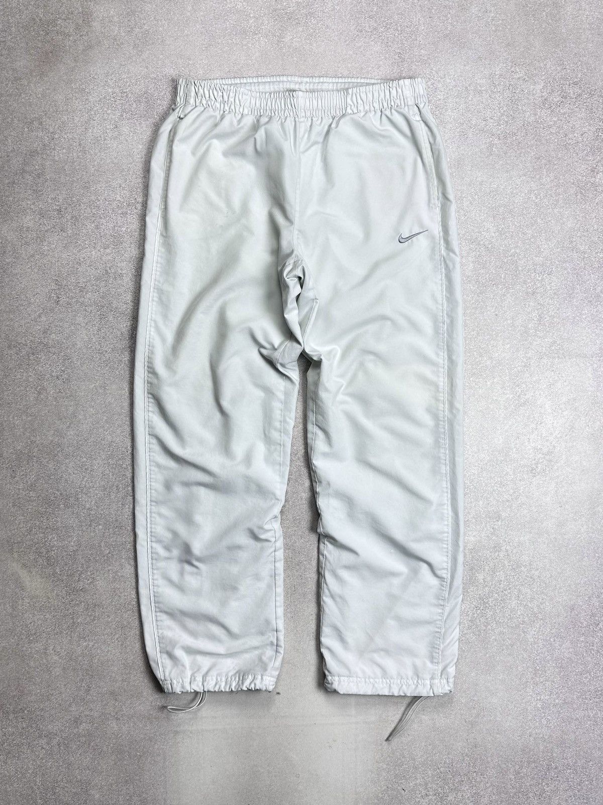 Nike Vintage Nike Tn Skepta Style White Baggy Track Pants L Size US 34 / EU 50 - 1 Thumbnail